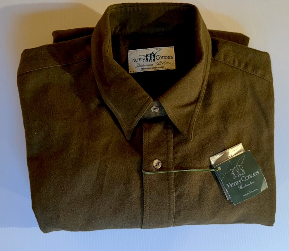 Henry Cotton’s Men’s Brown Solid Point Collar Long Sleeve Button-Up Shirt Henry Cotton’s Men’s Brown Solid Point Collar Long Sleeve Button-Up Shirt