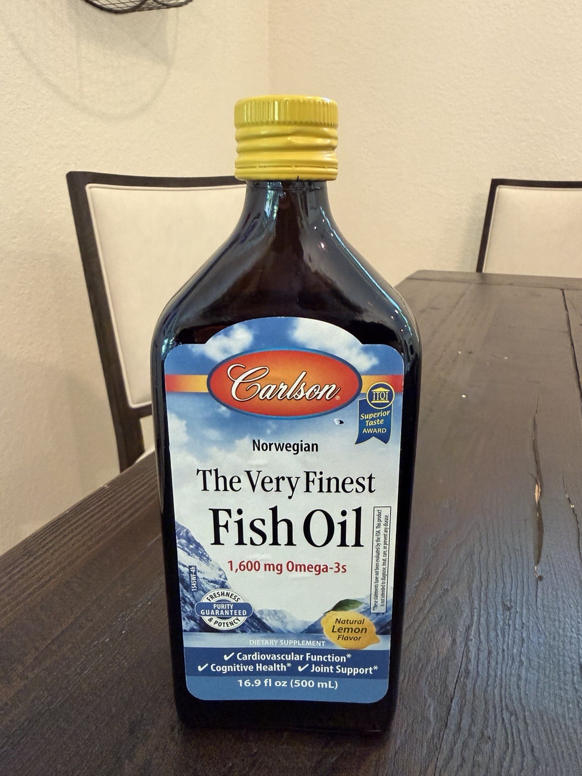 Carlson Very Finest Fish Oil Lemon 1600mg Omega-3 16.9 oz 500mL Best by 4/2028 Carlson Very Finest Fish Oil Lemon 1600mg Omega-3 16.9 oz 500mL Best by 4/2028