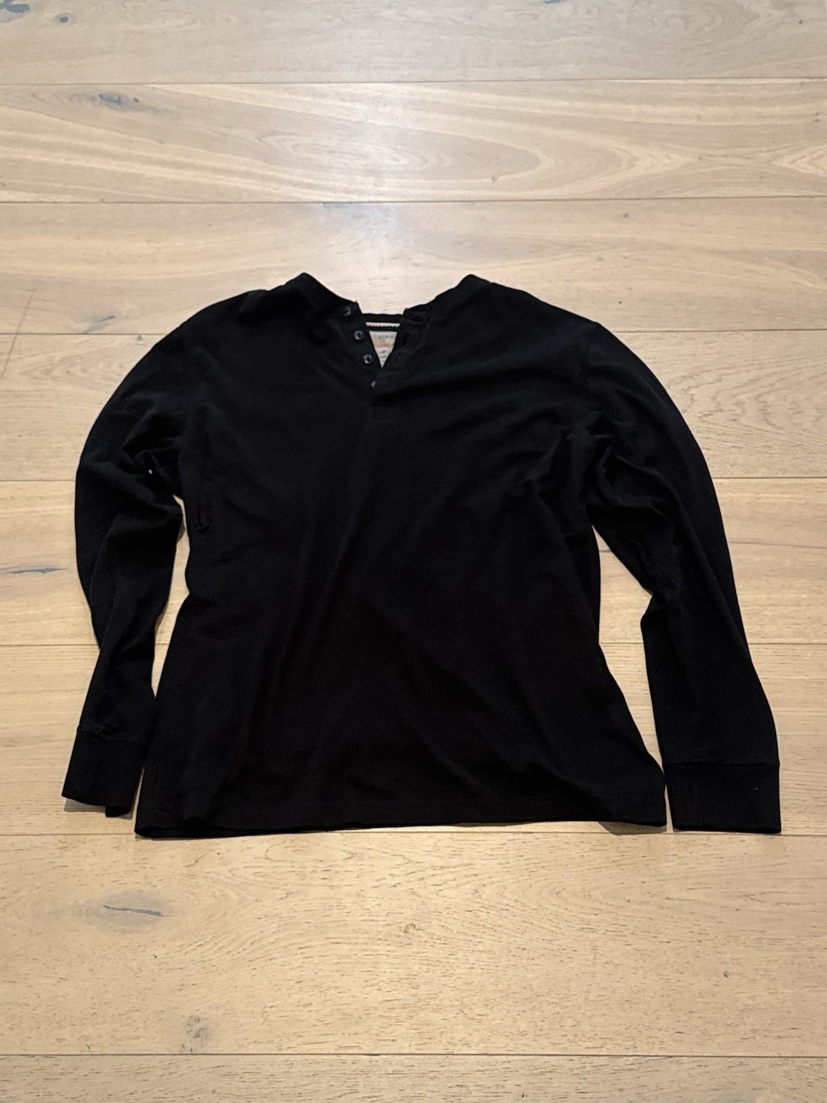 Vintage Weatherproof Men\'s Black Long Sleeve Henley T-Shirt Size M 18” W X 25” L Vintage Weatherproof Men\'s Black Long Sleeve Henley T-Shirt Size M 18” W X 25” L
