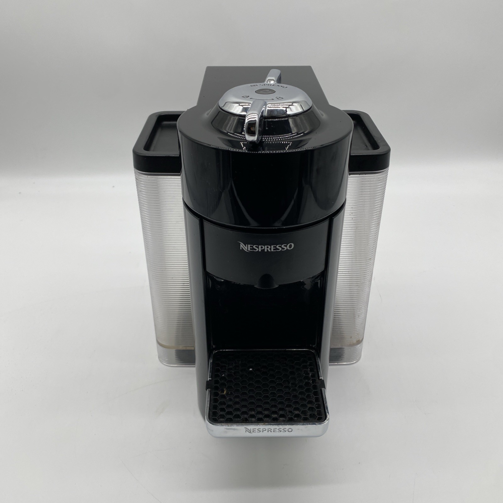 DeLonghi EVN135B Nespresso Vertuo Coffee and Espresso Machine - Black DeLonghi EVN135B Nespresso Vertuo Coffee and Espresso Machine - Black