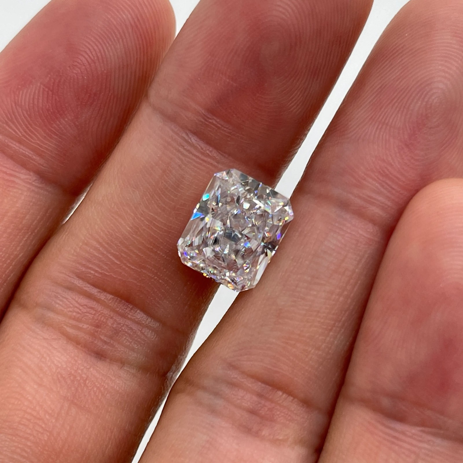 1.65 CT Natural White Diamond Radiant Cut VVS1 D Grade IDGL Certified AS3 1.65 CT Natural White Diamond Radiant Cut VVS1 D Grade IDGL Certified AS3