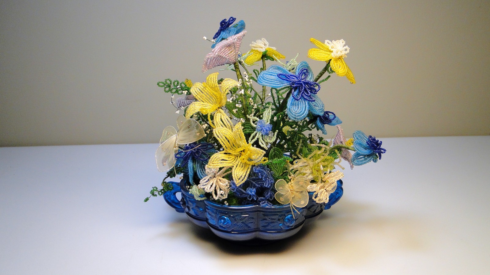 Vintage MCM Beaded Flowers Centerpiece in Blue Patterned Glass Bowl