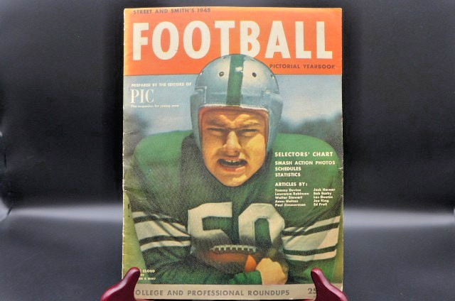 Vintage 1948 Street & Smith\'s Football Softcover Yearbook Jack Cloud Complete Vintage 1948 Street & Smith\'s Football Softcover Yearbook Jack Cloud Complete