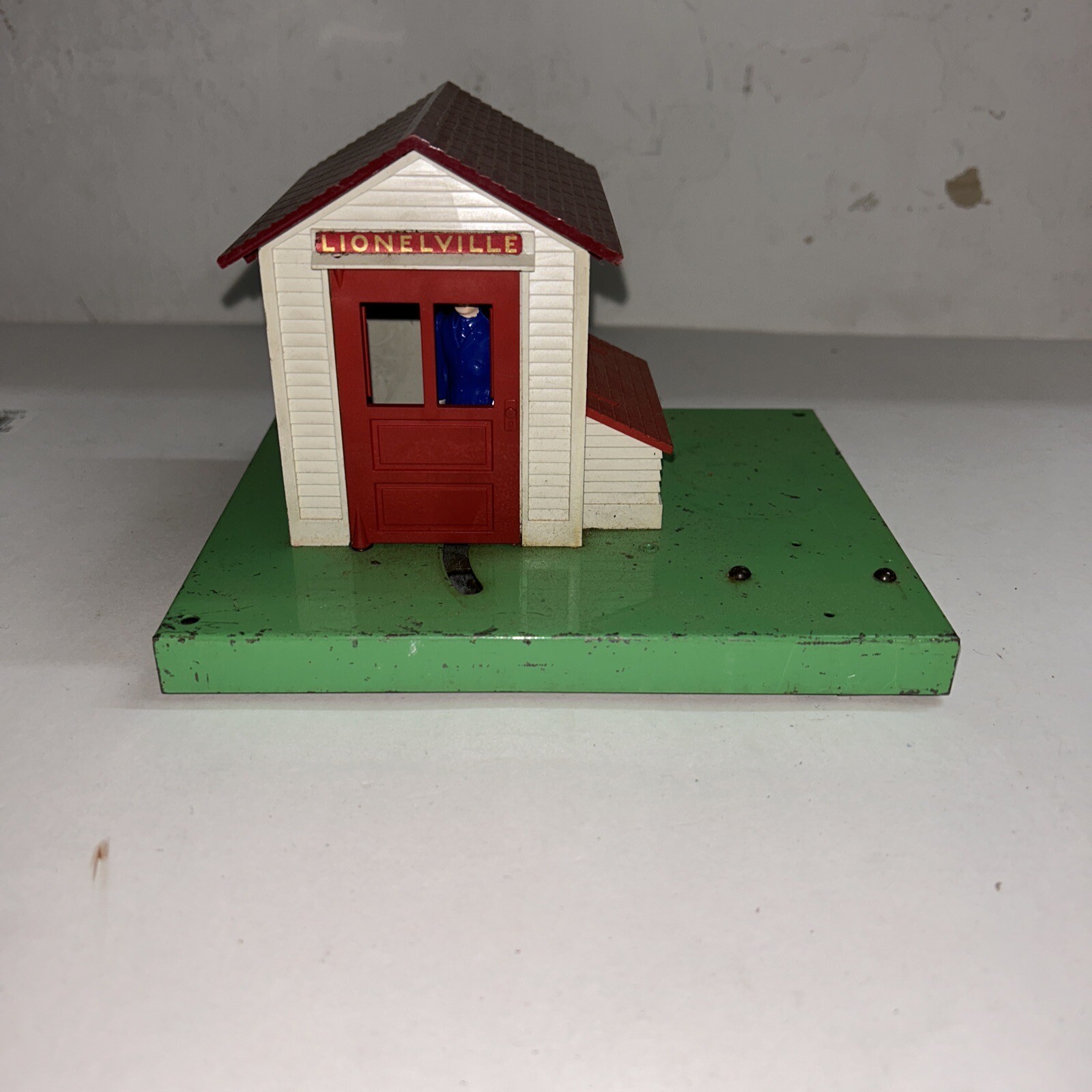 Lionel 145 Automatic Gateman Lionel 145 Automatic Gateman