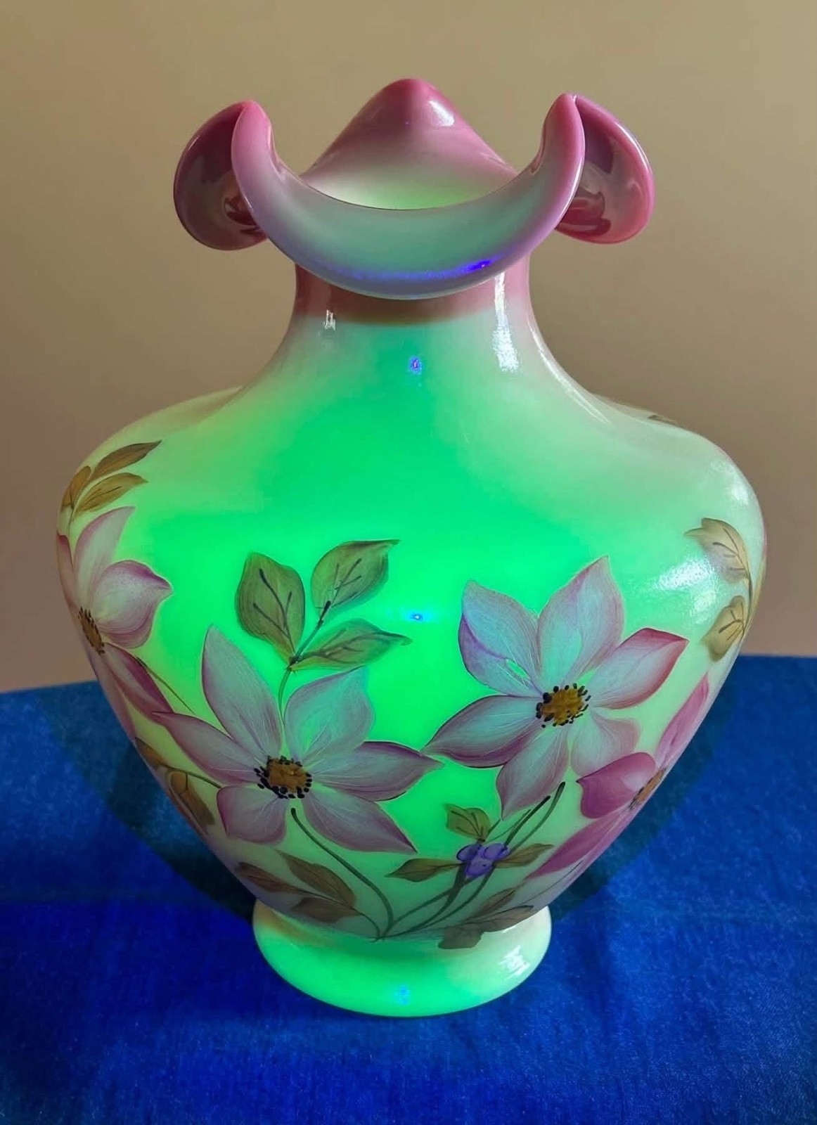Fenton OOAK huge Burmese shoulder vase hand painted by Marilyn Wagner Fenton OOAK huge Burmese shoulder vase hand painted by Marilyn Wagner