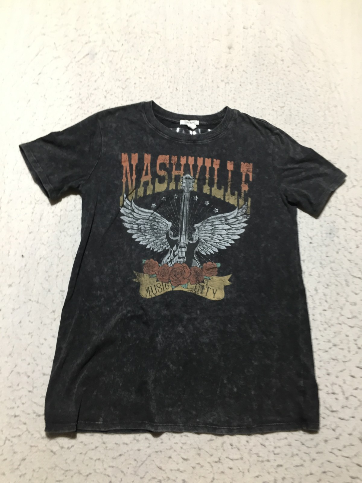 NWOT Maurices Shirt Womens XS Nashville Music Guitar Black Dyed Short Graphic