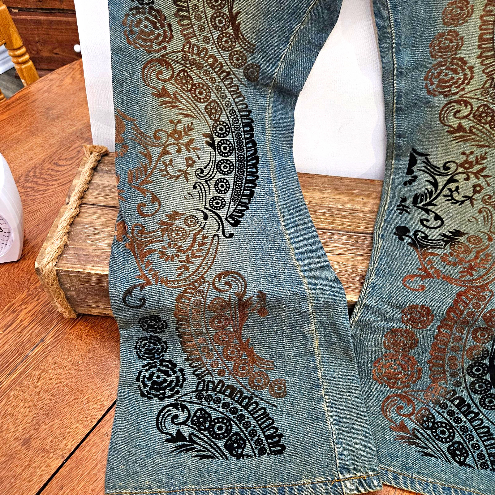 Title:NWOT Vtg Y2K Mixit Velvet Flocked Paisley Jeans 12 Boho Whimsigoth Grunge Title:NWOT Vtg Y2K Mixit Velvet Flocked Paisley Jeans 12 Boho Whimsigoth Grunge