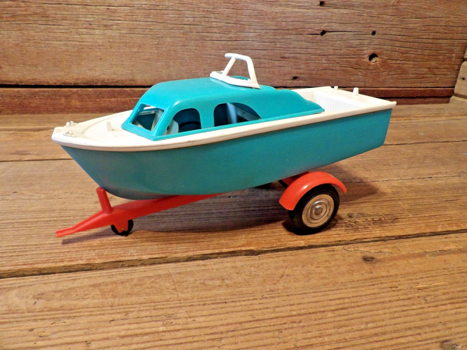 VINTAGE FLEET LINE THE FURY BATTERY OPERATED TOY BOAT WITH MOTOR & TRAILER