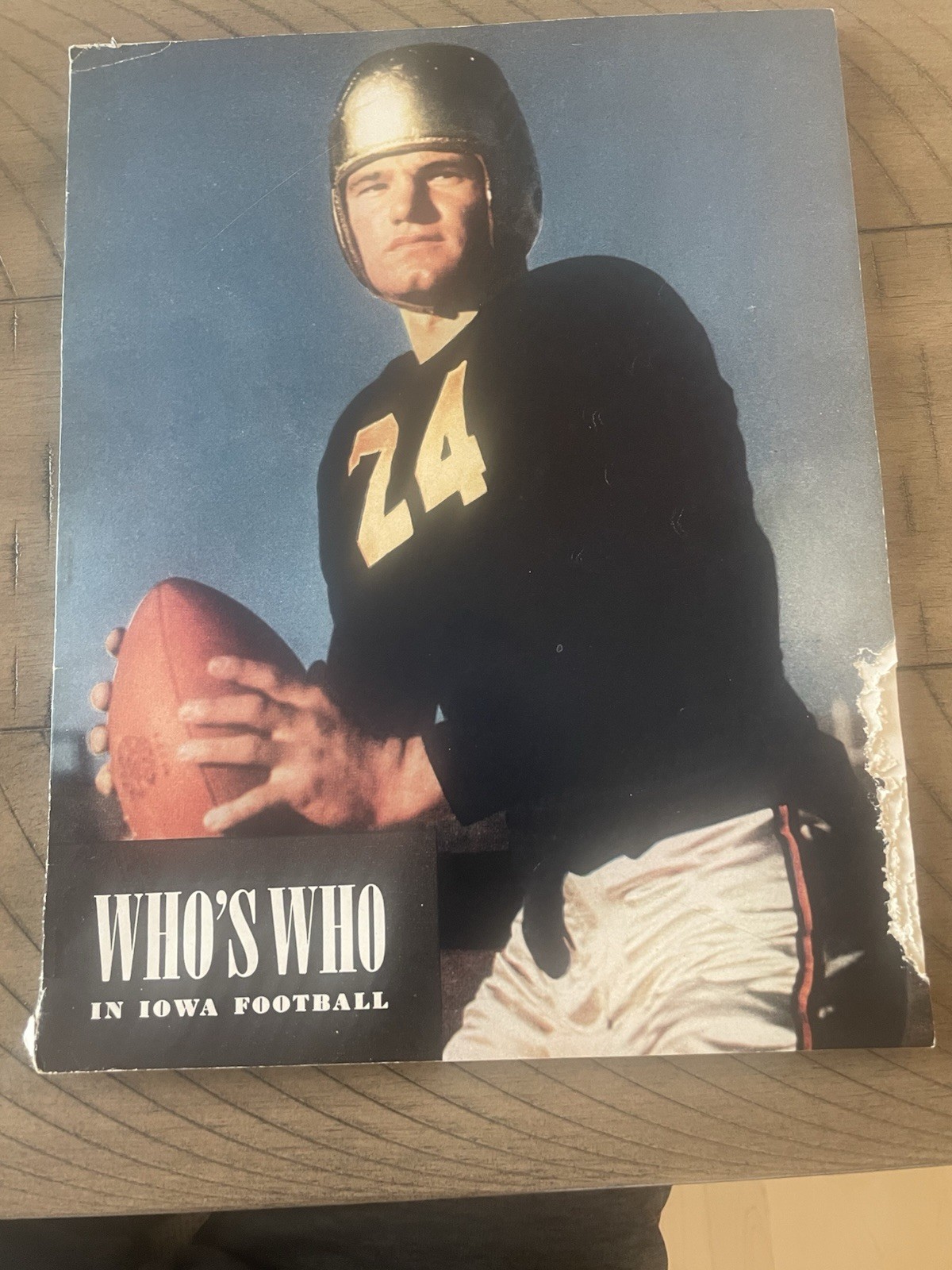 The Amana Society Who\'s Who in Iowa Football 1948 Illustrated Original Program The Amana Society Who\'s Who in Iowa Football 1948 Illustrated Original Program