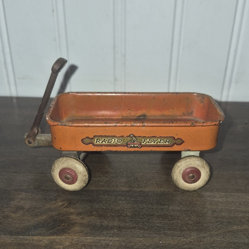 Vintage 1933 Chicago World’s Fair Radio Flyer Toy Wagon Mini Souvenir Antique