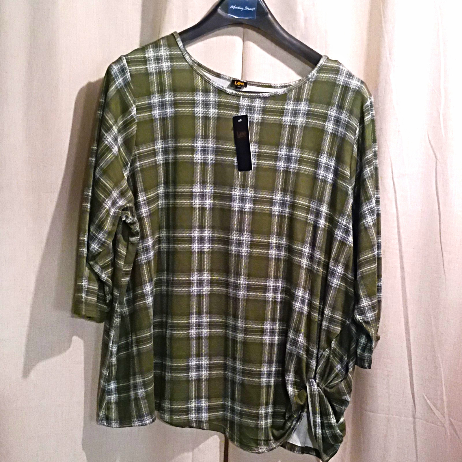 Lee Women\'s Plus 3X Green/White Plaid Round Neck 3/4 Sleeve Pullover Tie Top Lee Women\'s Plus 3X Green/White Plaid Round Neck 3/4 Sleeve Pullover Tie Top