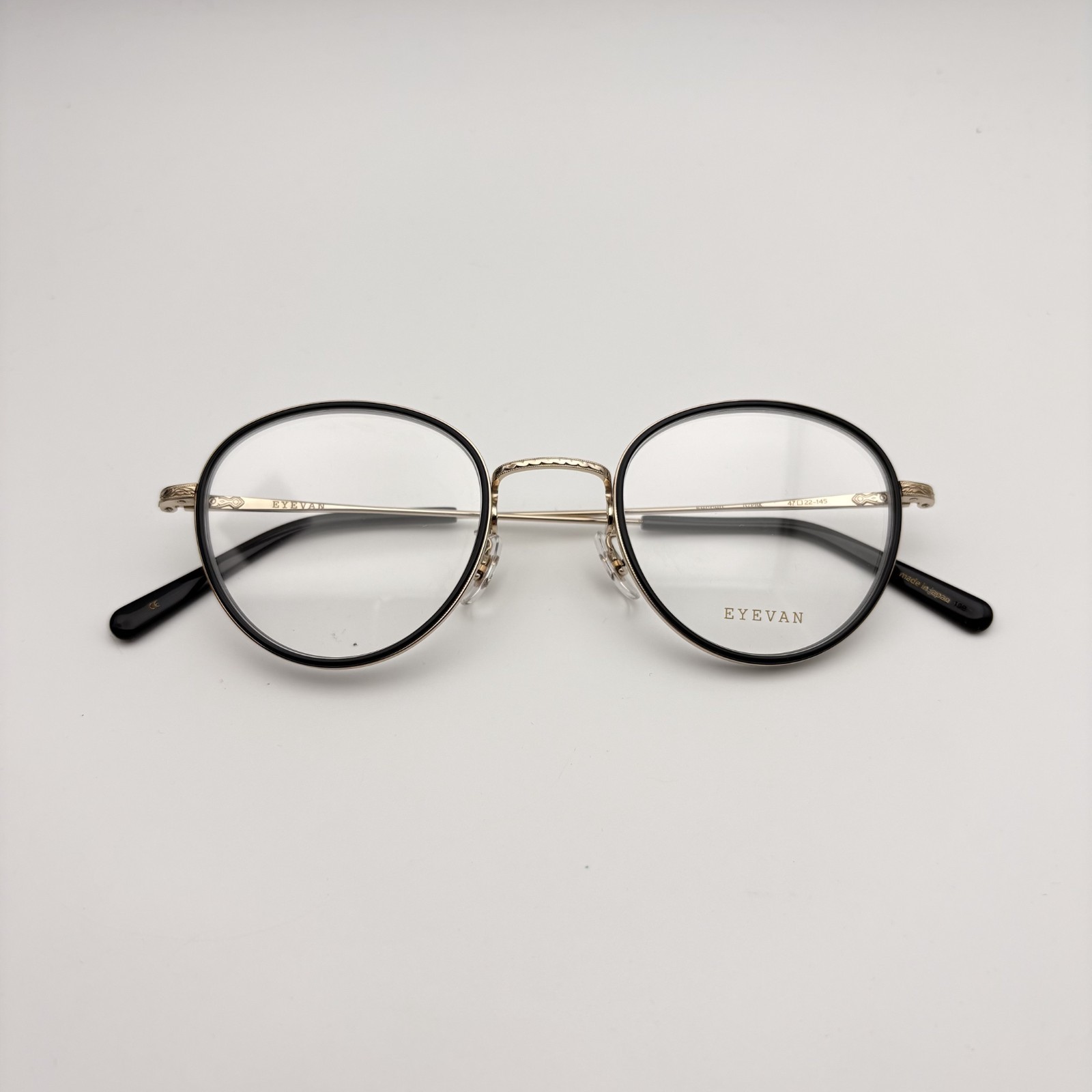 EYEVAN 7285 Ferren Round Titanium Eyeglasses Frames Gold Piano Black 47-22