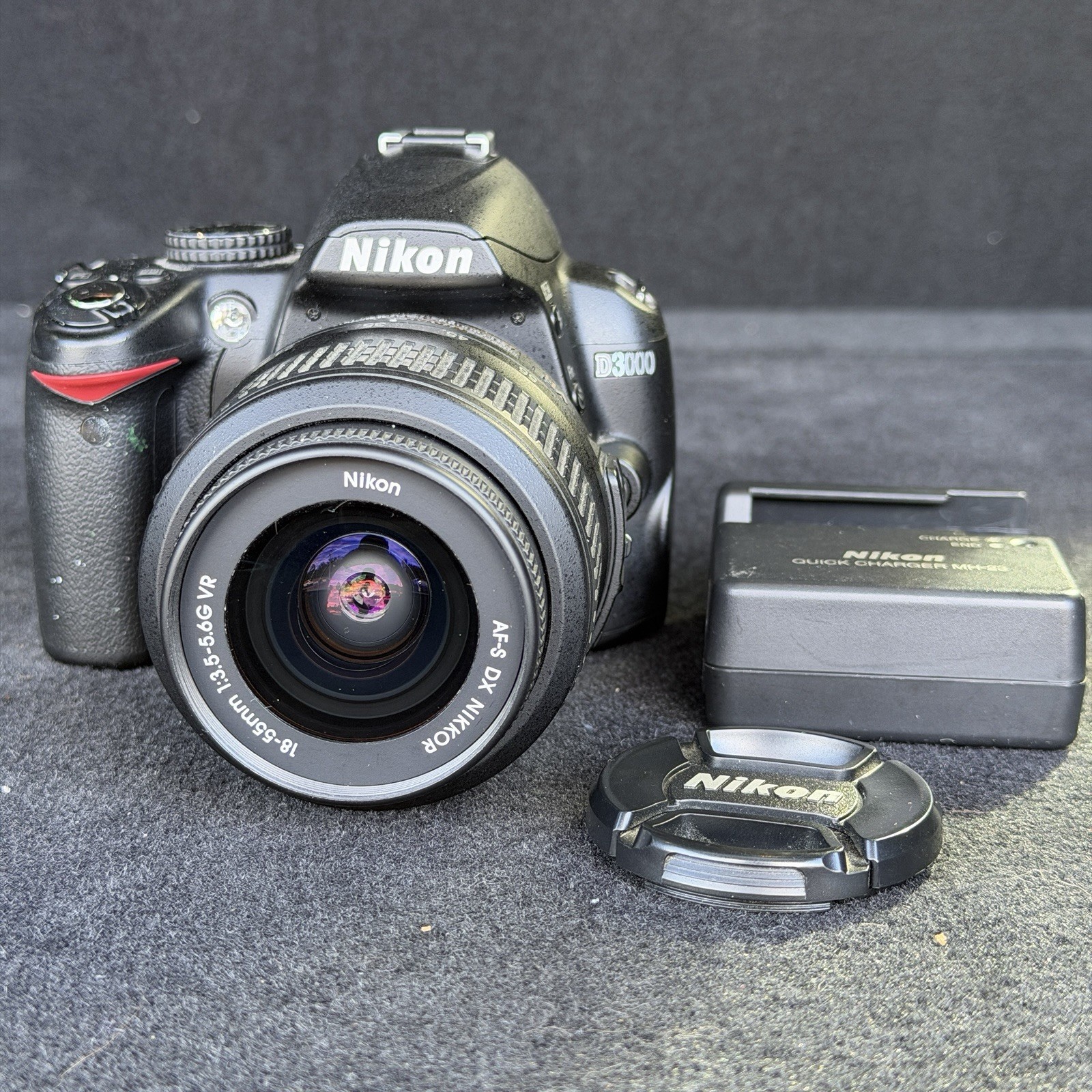 Nikon D D3000 10.2MP Digital SLR Camera - Black (Kit w/ AF-S DX VR 18-55mm Lens) Nikon D D3000 10.2MP Digital SLR Camera - Black (Kit w/ AF-S DX VR 18-55mm Lens)