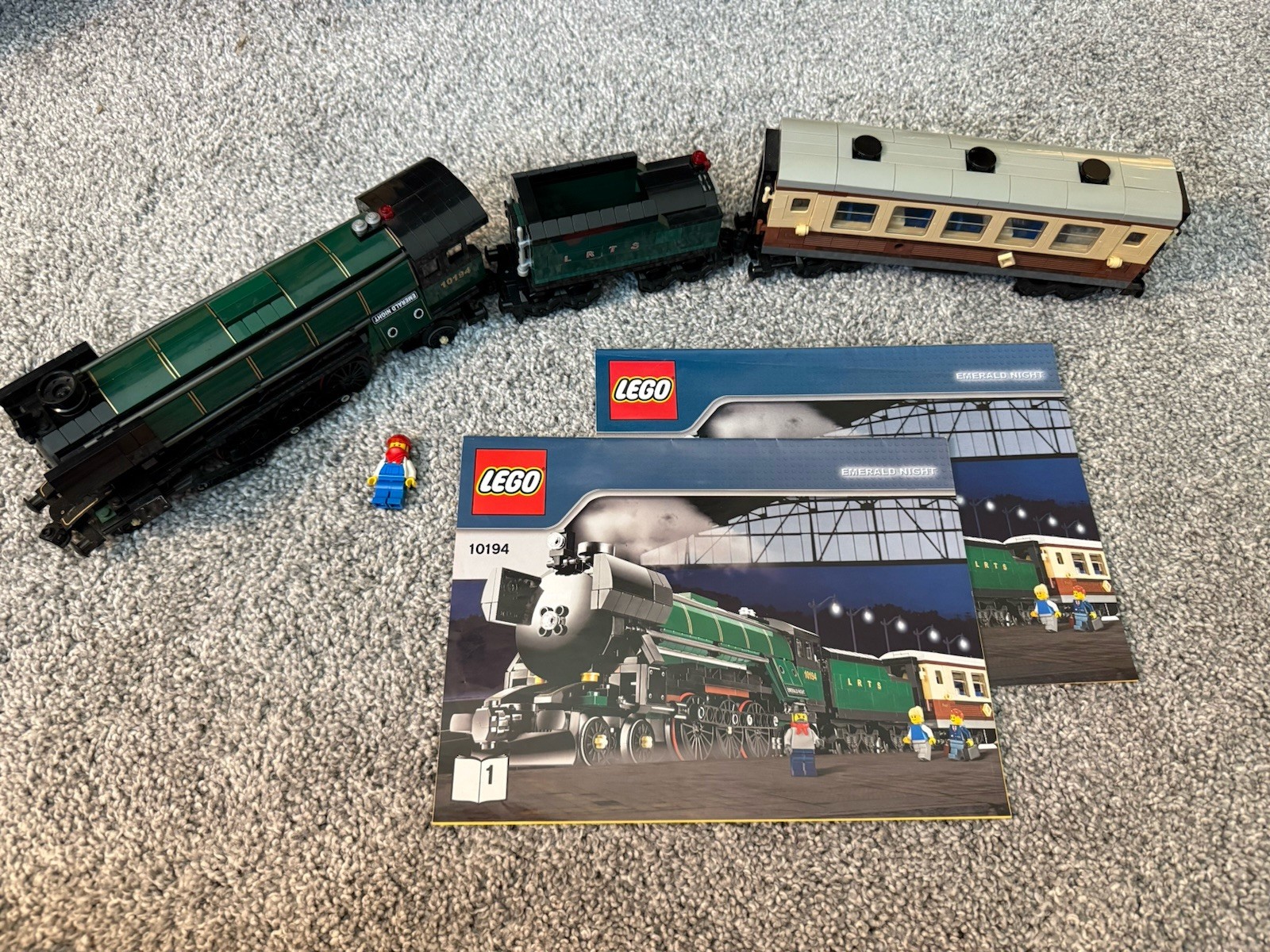 LEGO Emerald Night (10194) Advanced Models Trains Set w/ Instructions Retired