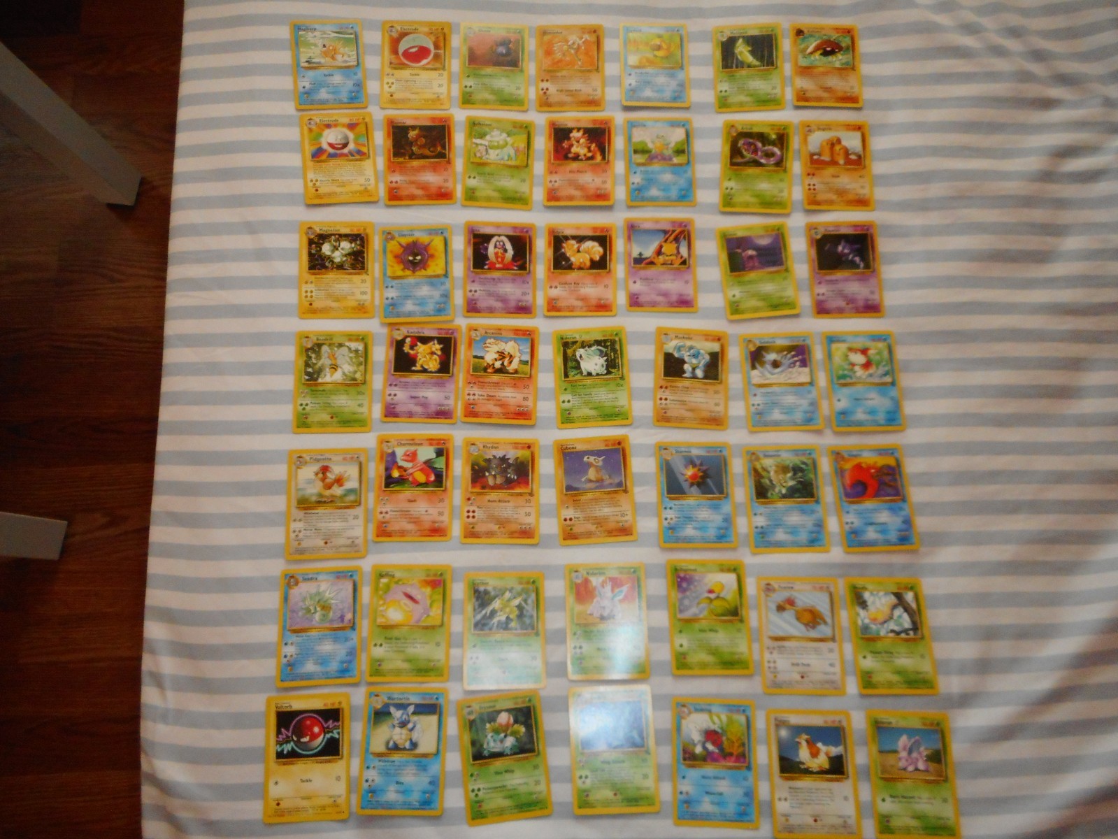 Pokemon Vintage Card Lot Base set, fossil, jungle, and base set 49 cards Pokemon Vintage Card Lot Base set, fossil, jungle, and base set 49 cards