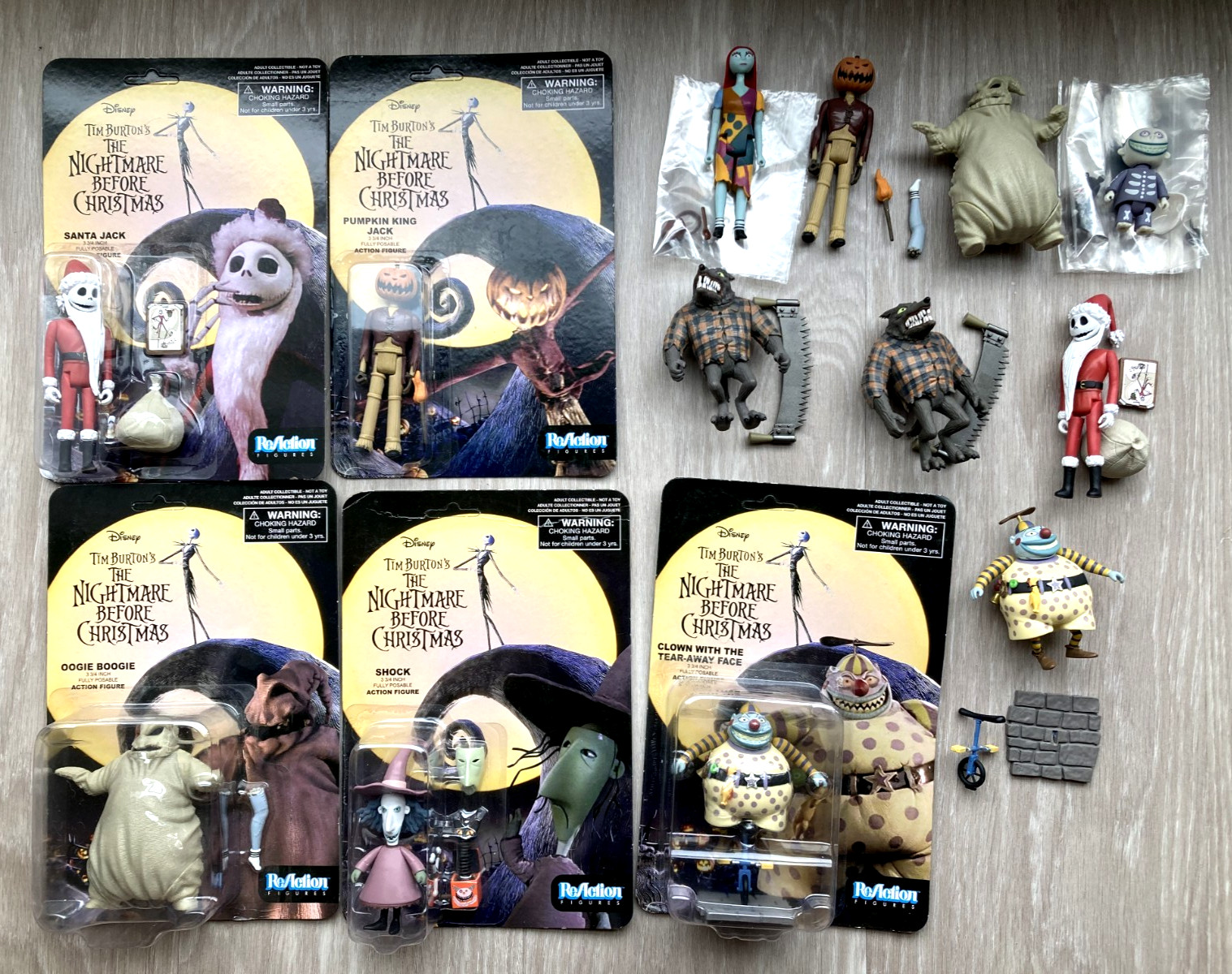 Super7 Funko Nightmare before Christmas Reaction lot (Clown Tear-away unpunched) Super7 Funko Nightmare before Christmas Reaction lot (Clown Tear-away unpunched)