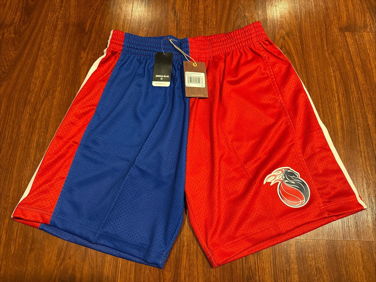 2003 Mitchell & Ness Men’s Detroit Pistons Basketball Split Jersey Shorts XL NBA 2003 Mitchell & Ness Men’s Detroit Pistons Basketball Split Jersey Shorts XL NBA