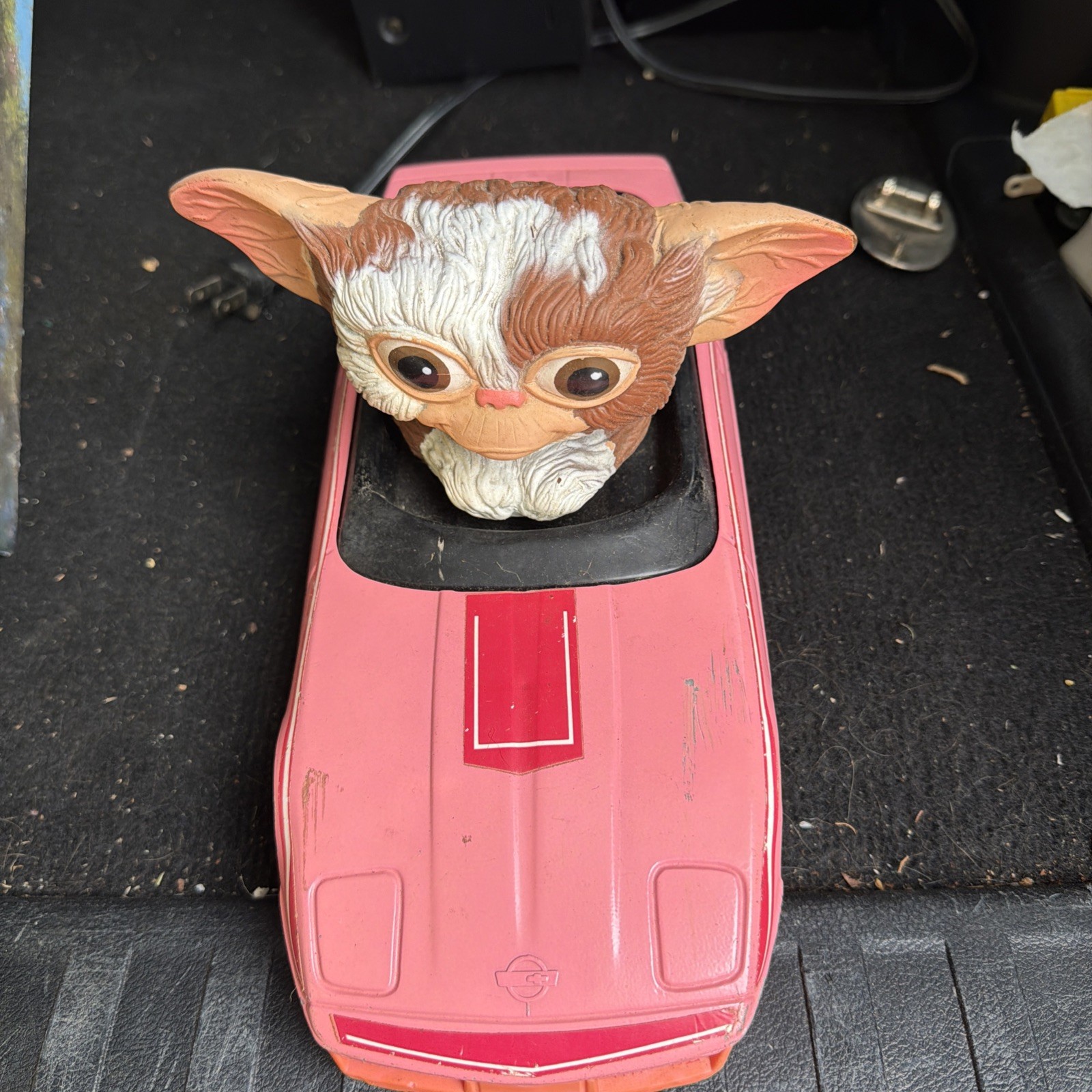 Vintage 1984 Gremlins Gizmo Driving Car Pink Chevrolet Corvette ERTL Warner Bros Vintage 1984 Gremlins Gizmo Driving Car Pink Chevrolet Corvette ERTL Warner Bros
