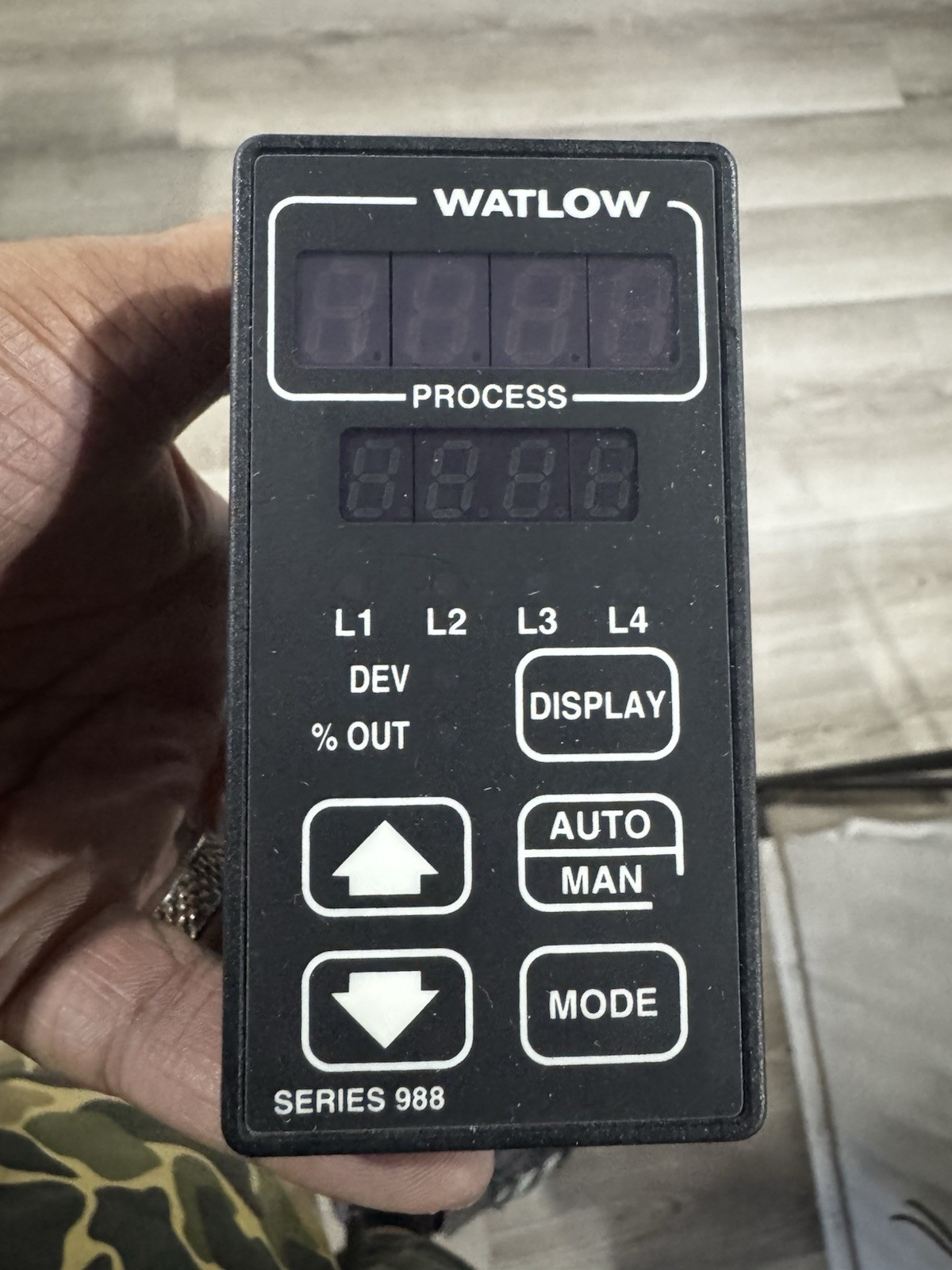 WATLOW 988A-20BB-MTRG TEMPERATURE LIMIT OR PROCESS CONTROLLERS WATLOW 988A-20BB-MTRG TEMPERATURE LIMIT OR PROCESS CONTROLLERS