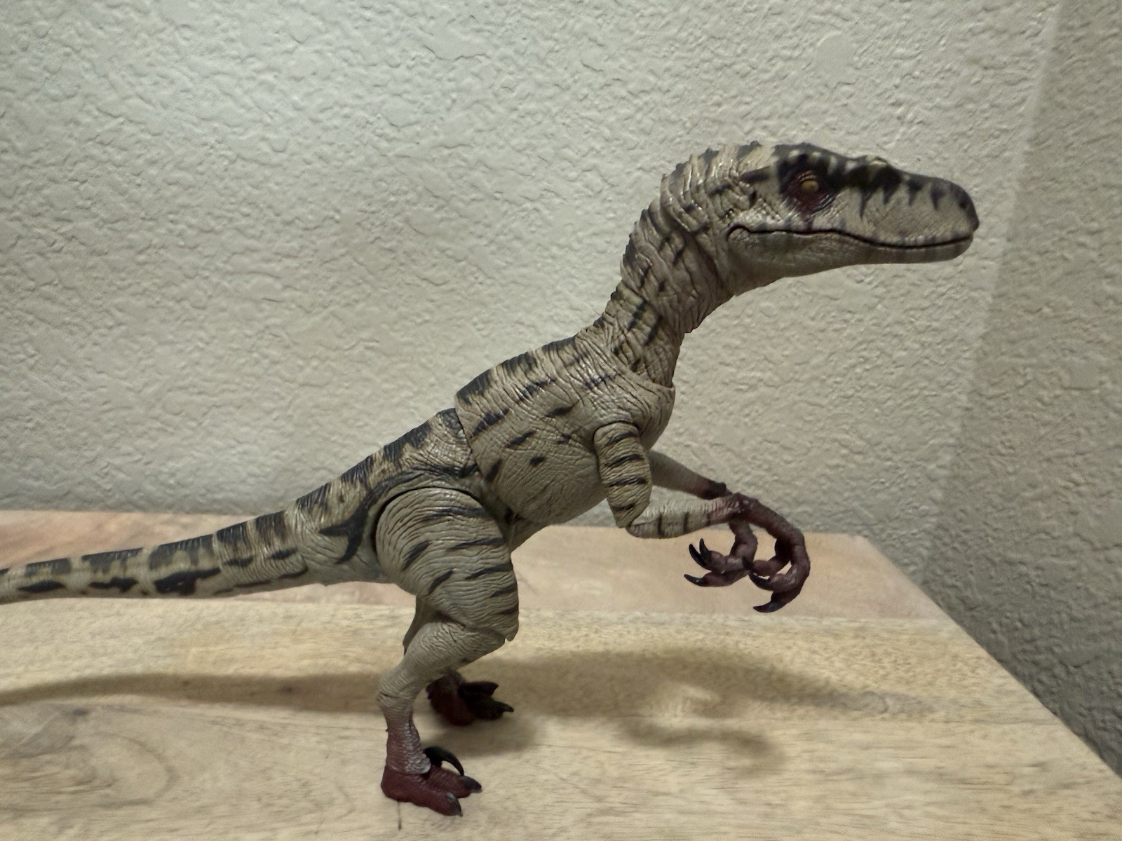 Nanmu Studio Velociraptor White Queen Jurassic Park 3 Loose Nanmu Studio Velociraptor White Queen Jurassic Park 3 Loose
