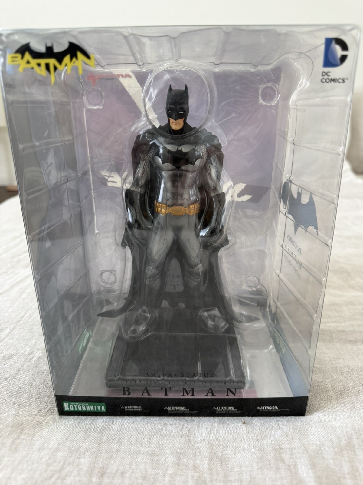 Kotobukiya Batman DC Comics Justice League ArtFX 1/10 scale statue Kotobukiya Batman DC Comics Justice League ArtFX 1/10 scale statue