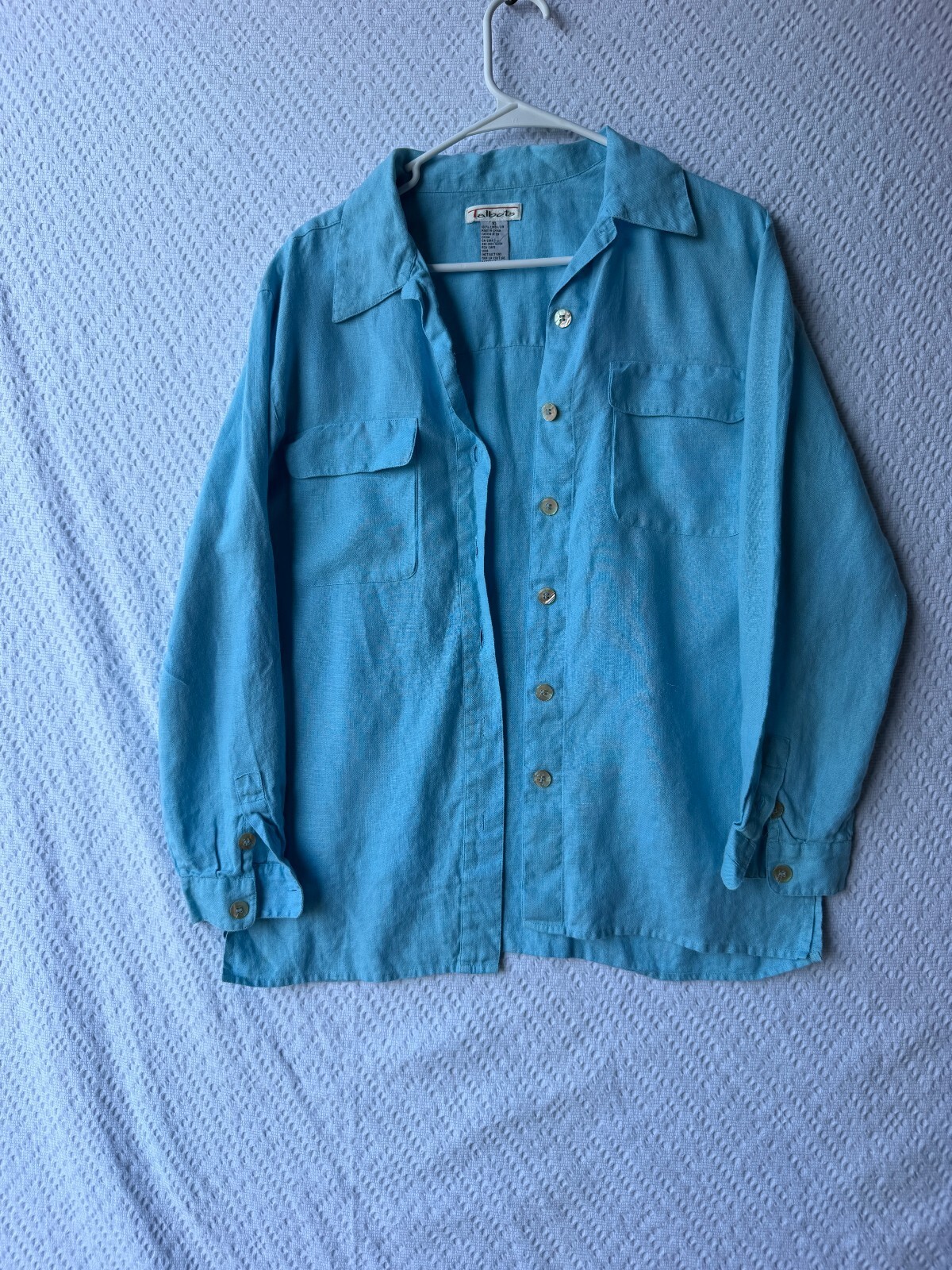 Talbots Women’s Blue Linen Long Sleeve Button-Up Shirt Size 10 Talbots Women’s Blue Linen Long Sleeve Button-Up Shirt Size 10