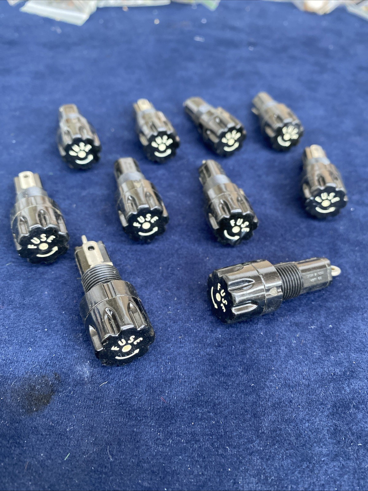 200 x Vintage Fuse Holders