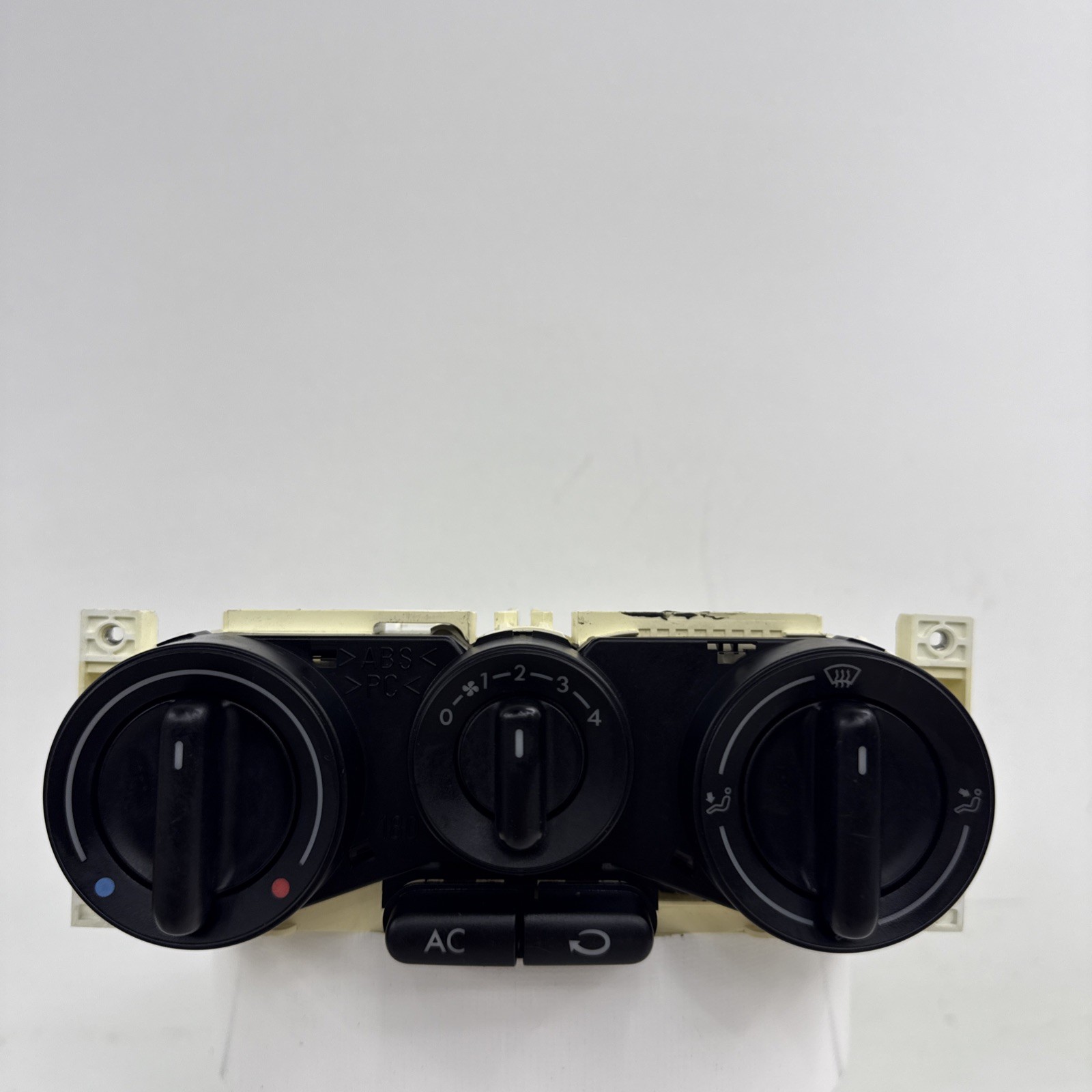 98-10 Volkswagen Beetle Temperature Climate Control A/C 1998-2010 1c0820045e 98-10 Volkswagen Beetle Temperature Climate Control A/C 1998-2010 1c0820045e