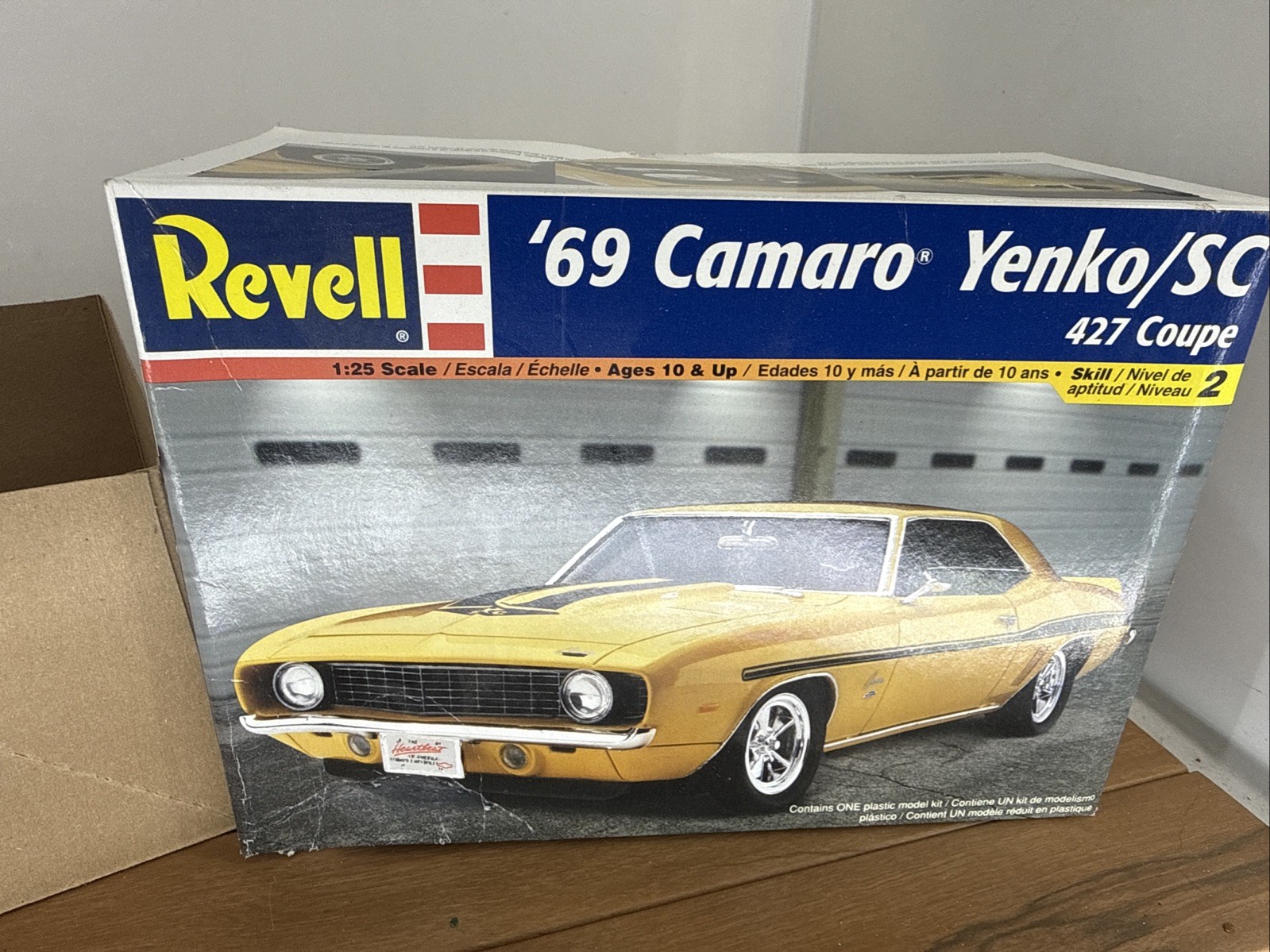 REVELL Chevy \'69 Camaro YENKO/SC 427 Coupe model kit NEW Open Box REVELL Chevy \'69 Camaro YENKO/SC 427 Coupe model kit NEW Open Box