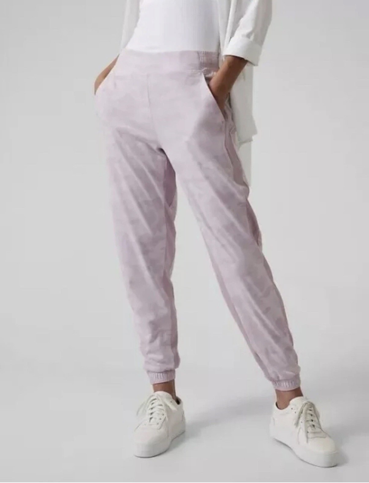 ATHLETA Brooklyn Lined Camo Athletic Jogger in Shasta Purple Sz 2, sold out, NWT ATHLETA Brooklyn Lined Camo Athletic Jogger in Shasta Purple Sz 2, sold out, NWT