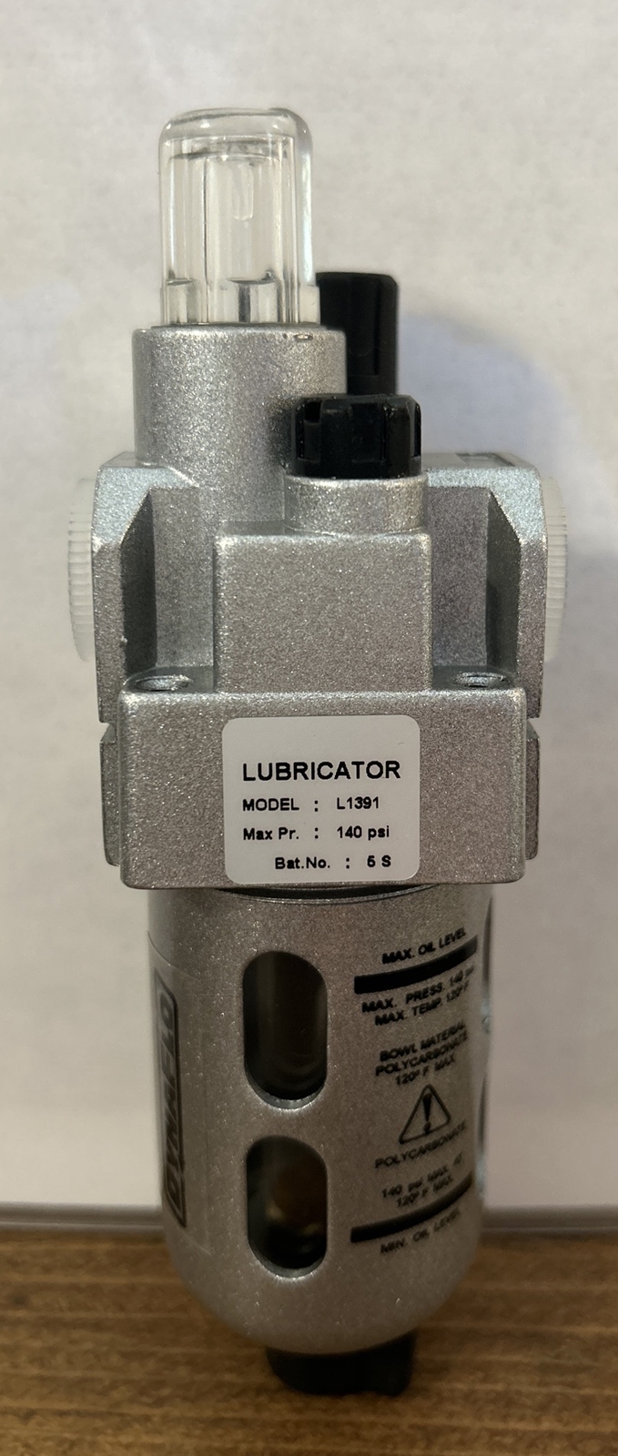 NEW DYNAFLO 1/4” AIR LUBRICATOR L1391, 140 psi. 0425929. E5 NEW DYNAFLO 1/4” AIR LUBRICATOR L1391, 140 psi. 0425929. E5