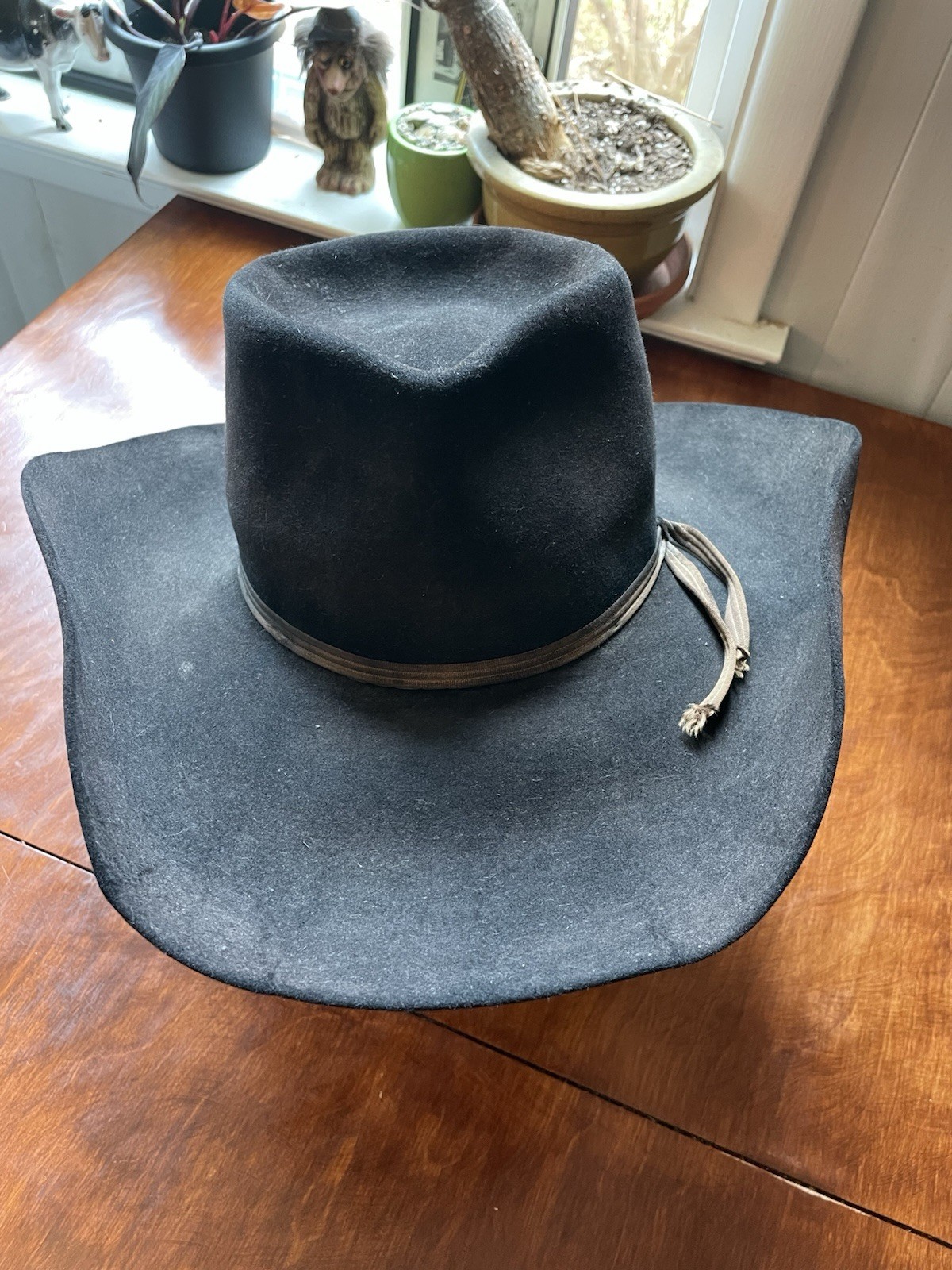 Vintage Stetson Thirty Cowboy Hat United Hatters 7 3/8 Read Description Vintage Stetson Thirty Cowboy Hat United Hatters 7 3/8 Read Description