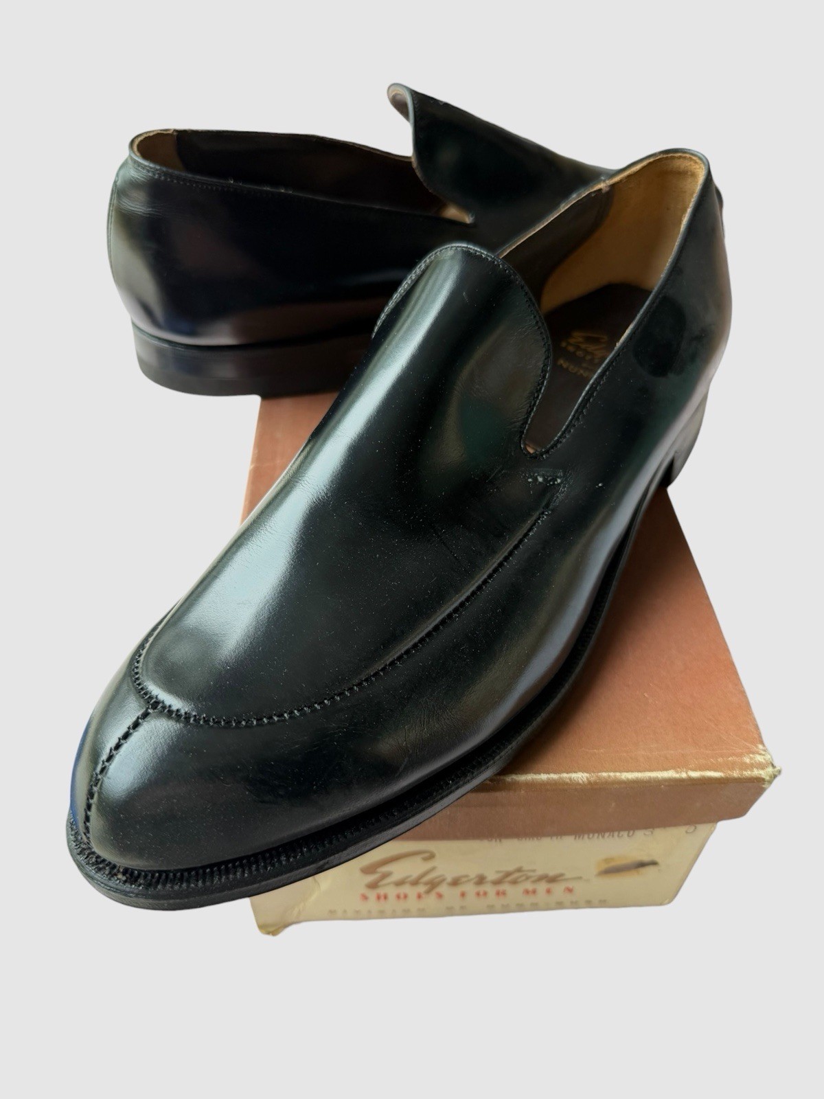 Vintage 1950s Douglas Men’s Black Leather Loafers NOS Size 10.5A BF Goodrich E70 Vintage 1950s Douglas Men’s Black Leather Loafers NOS Size 10.5A BF Goodrich E70