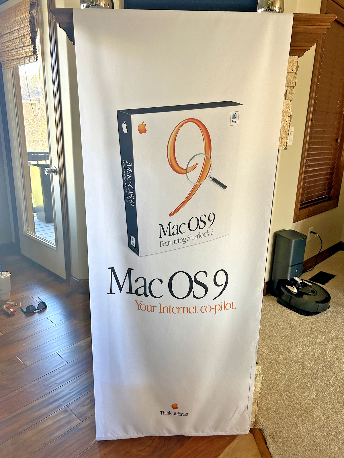 Apple  Mac OS9 Cloth Banner Think Different 64 x 24 inches NEW ORIGINAL Vintage