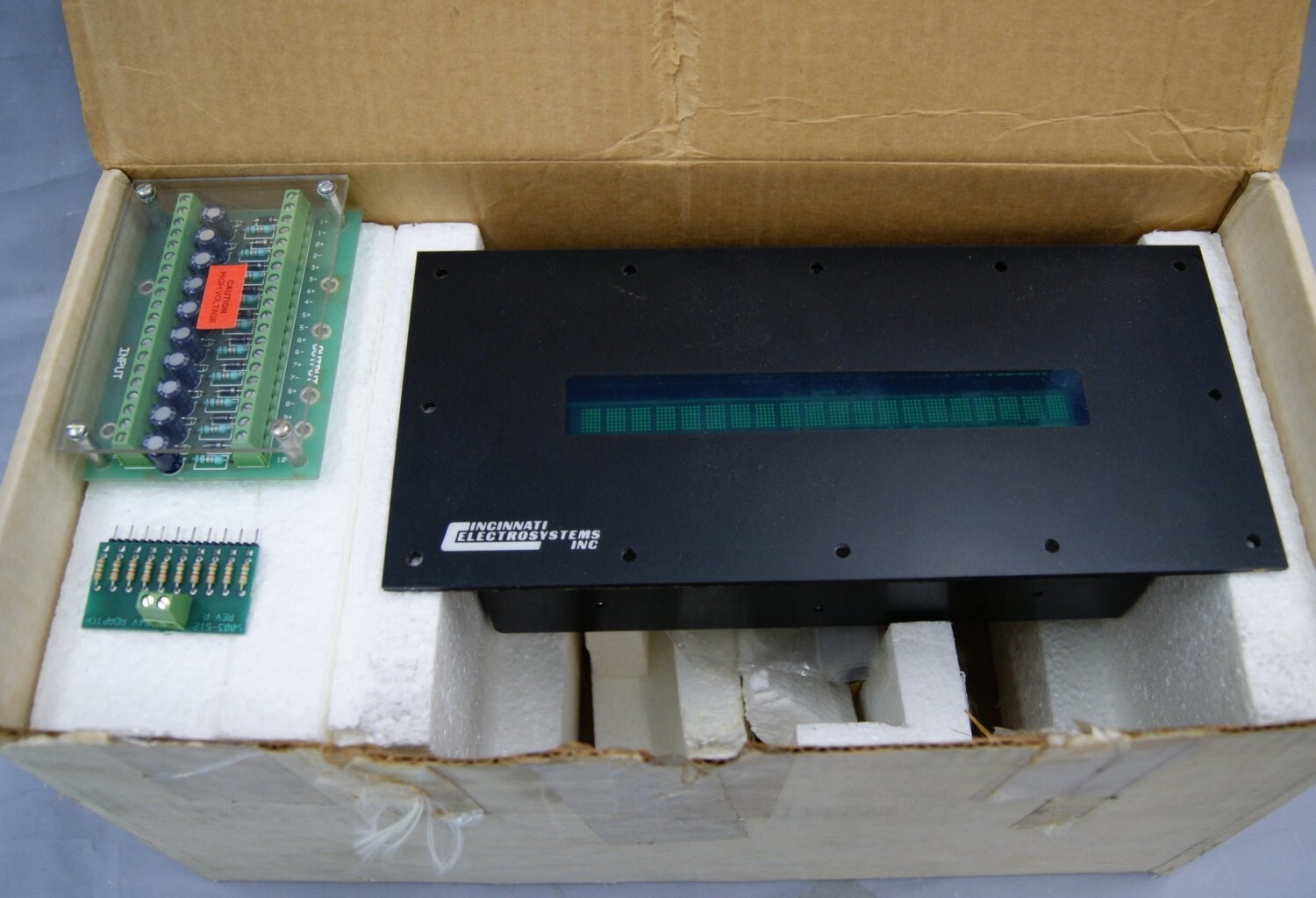 CINCINNATI ELECTROSYSTEMS 5003-N4 DIGITAL DISPLAY MESSAGE CENTER w/boards SH6255 CINCINNATI ELECTROSYSTEMS 5003-N4 DIGITAL DISPLAY MESSAGE CENTER w/boards SH6255
