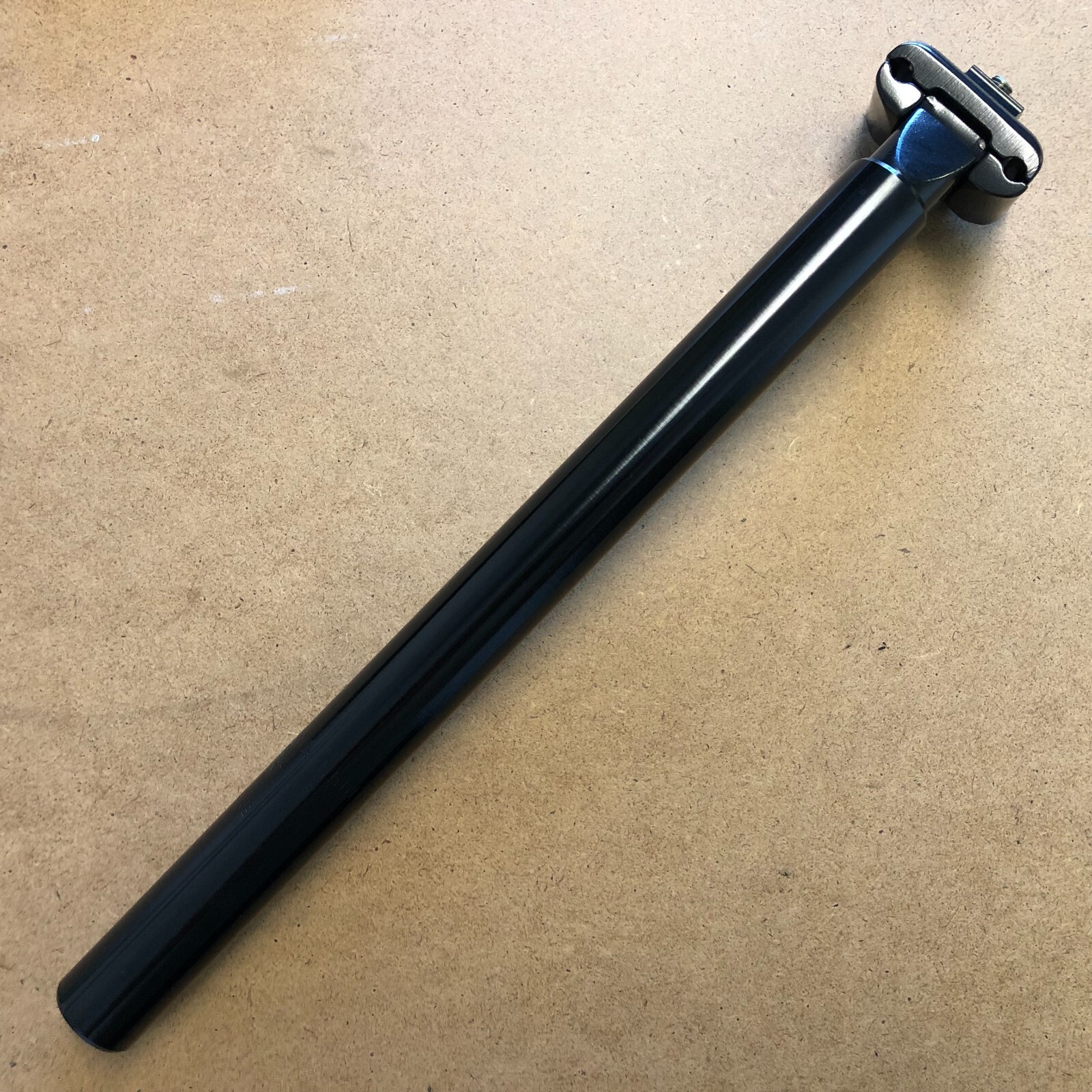 New KALLOY Bicycle Seat Post Micro Adjustable 25.0-27.4mm Length 350mm Black New KALLOY Bicycle Seat Post Micro Adjustable 25.0-27.4mm Length 350mm Black