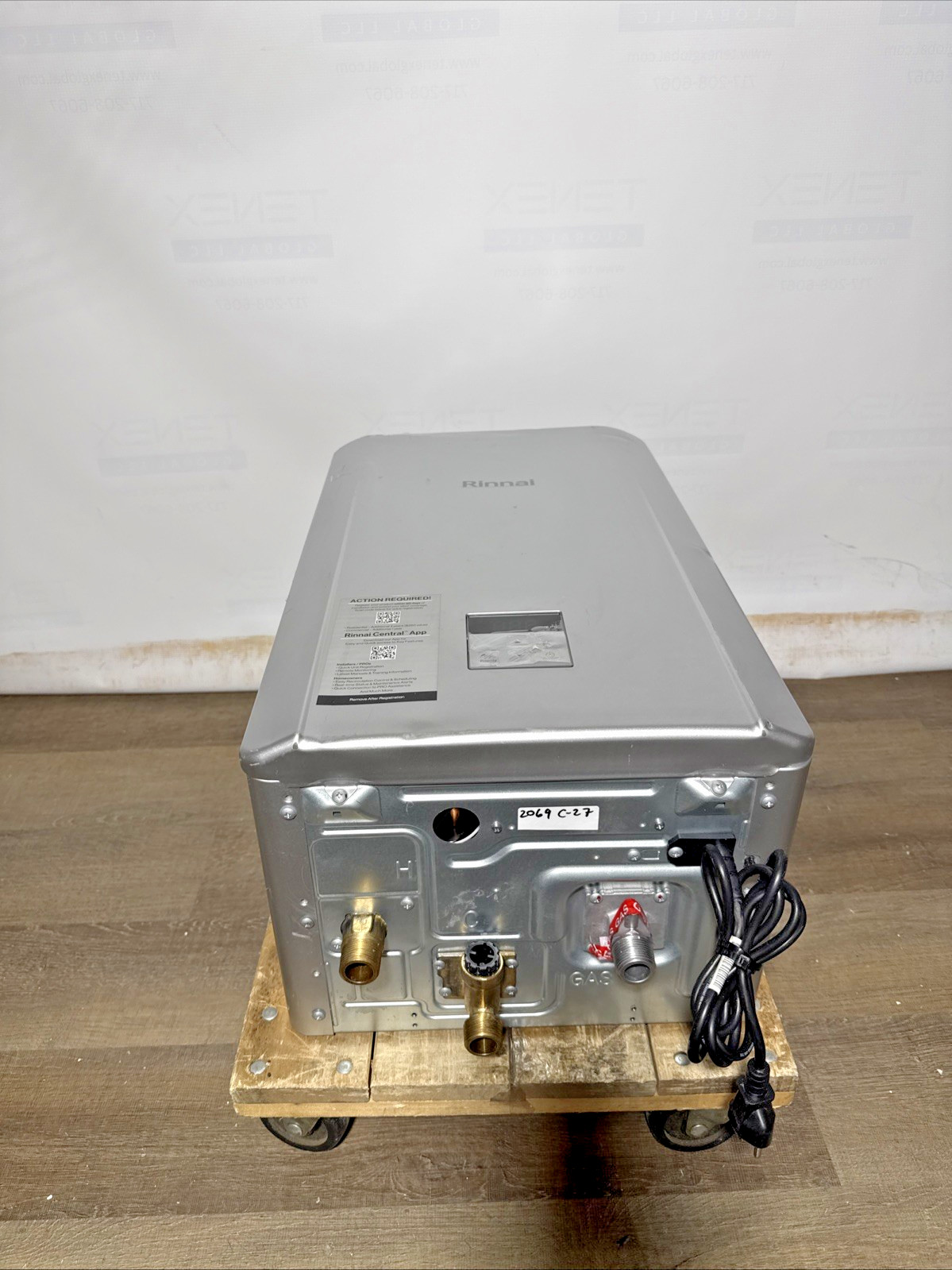 Rinnai RE199iN Indoor Tankless Water Heater 199k BTU Natural Gas (C-27 #2069)