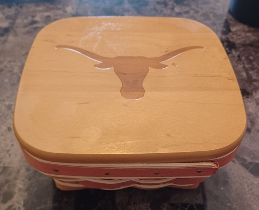 Longaberger 2010 Team Spirit SMALL BERRY Basket/Liner with tags- Texas Longhorns Longaberger 2010 Team Spirit SMALL BERRY Basket/Liner with tags- Texas Longhorns