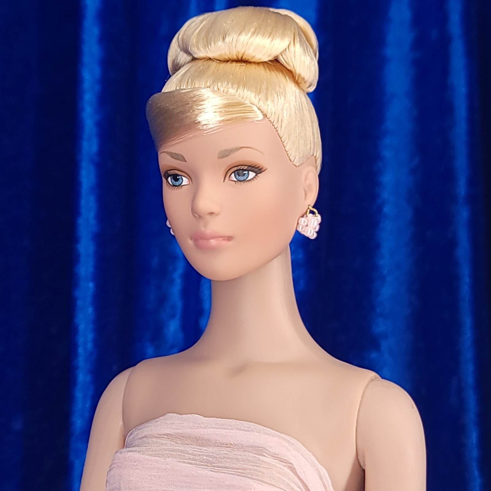 Tonner Tyler Wentworth Standing Ovation 2001 LE1500 16\