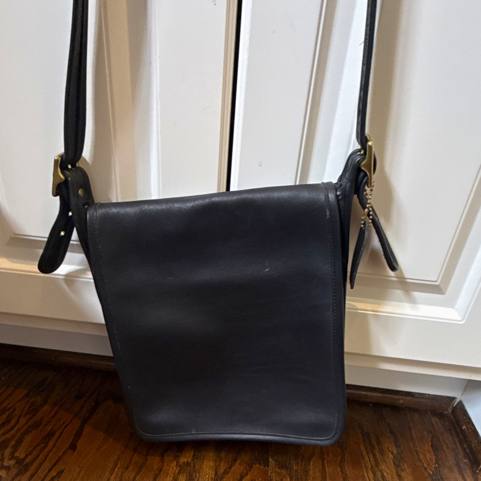 Vintage Coach Black Leather Flap Crossbody Messenger Bag Brass Hardware