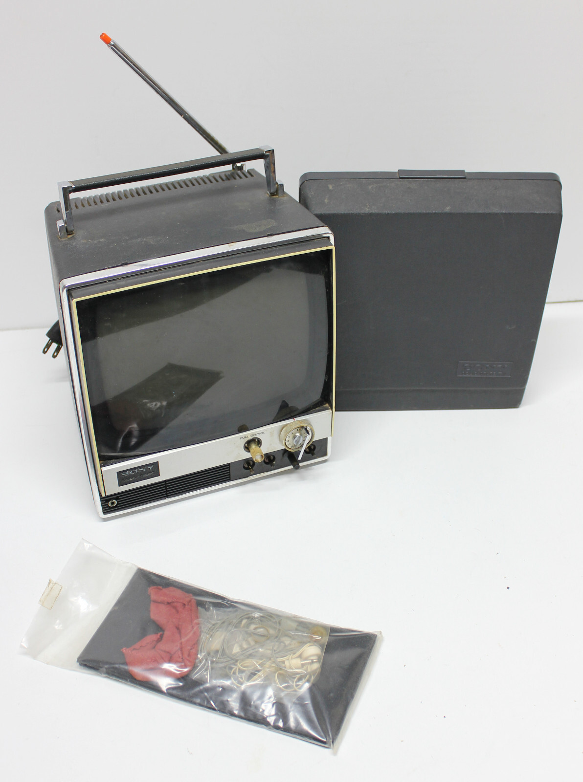 Vintage Sony TV-900U Solid State Transistor TV Receiver TV900U TV900 Vintage Sony TV-900U Solid State Transistor TV Receiver TV900U TV900
