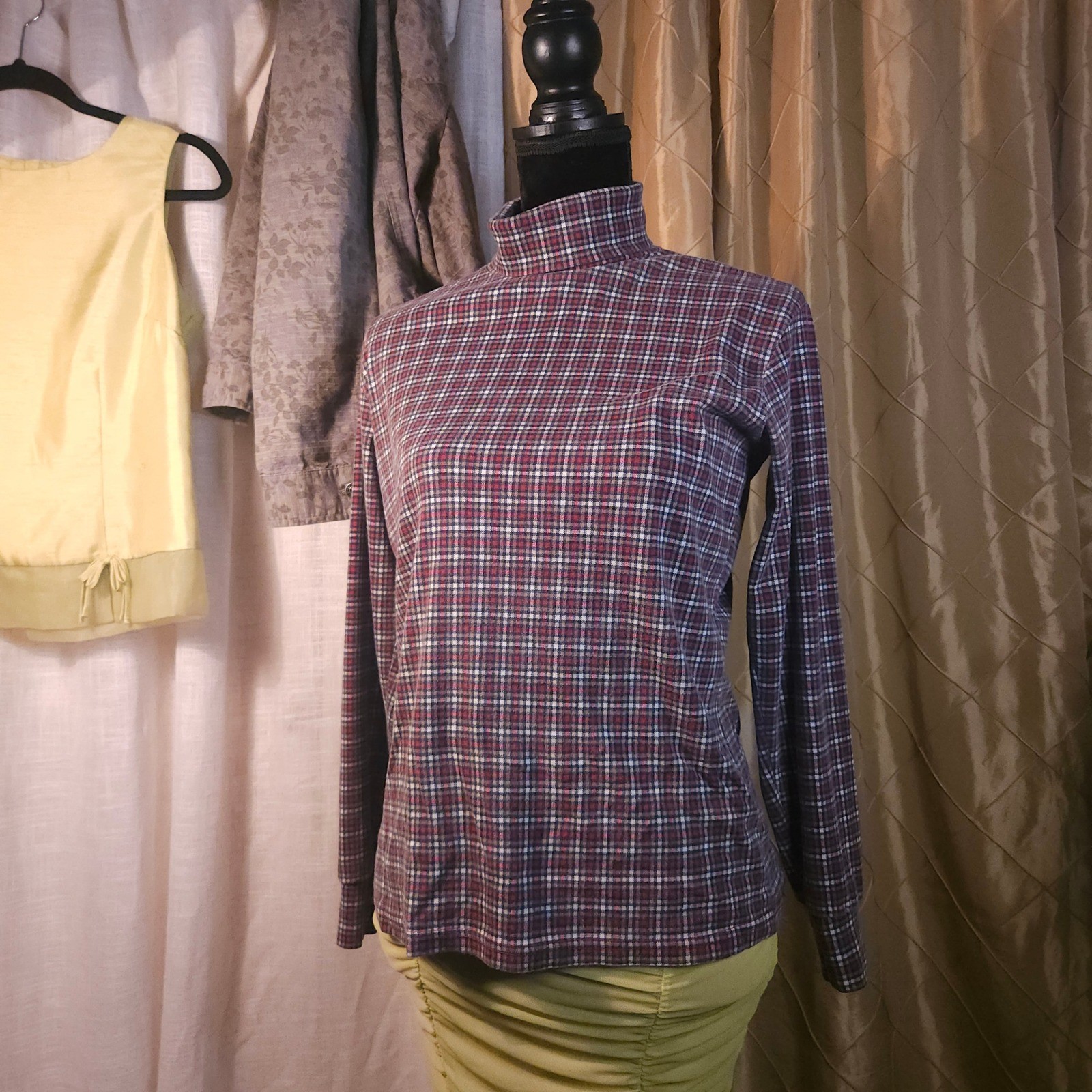 Vintage 90\'s Checkered Plaid Turtleneck by Bobbie Brooks; Poetcore, Blokecore