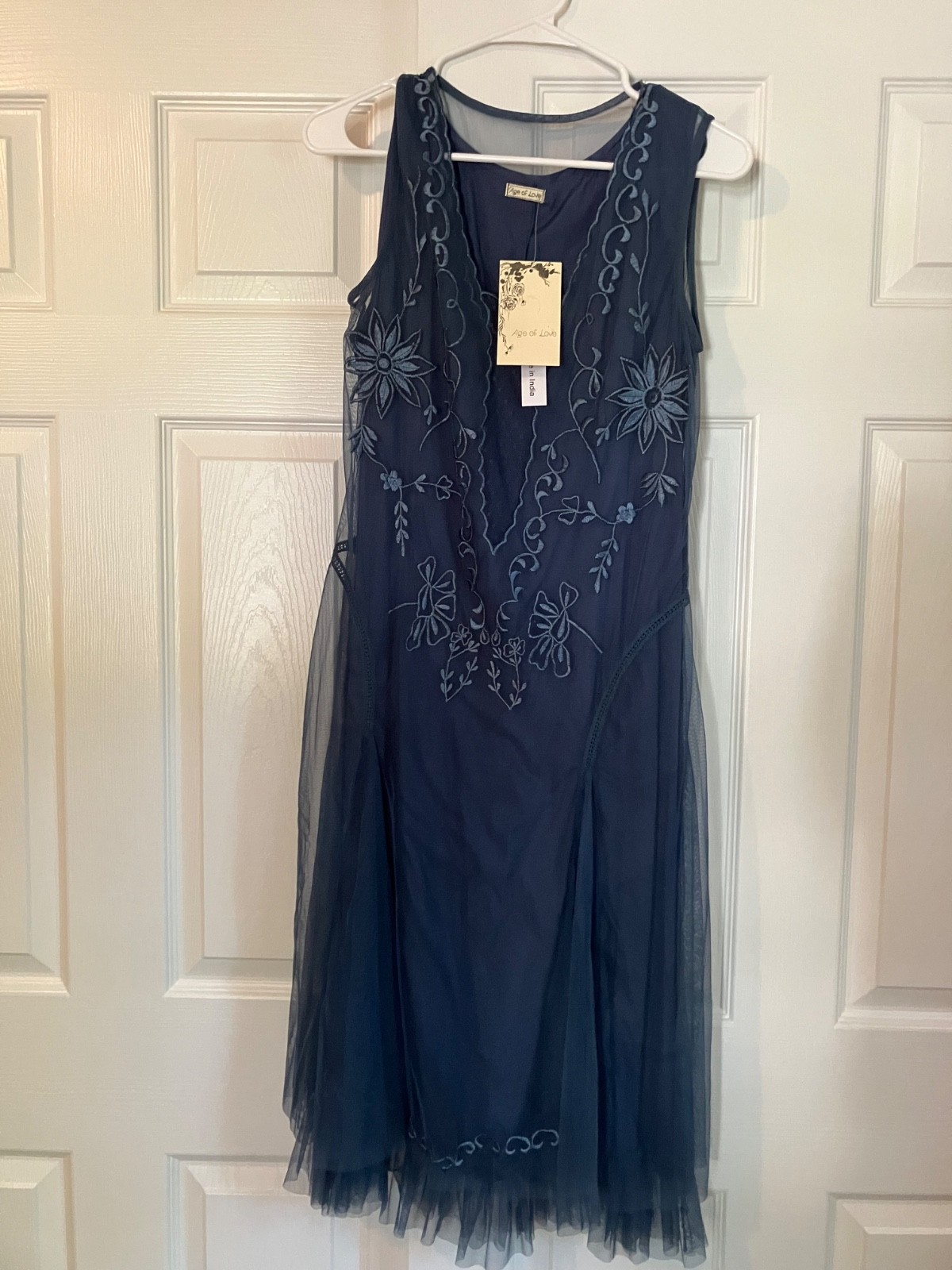 Age of Love by Nataya Navy Blue Embroidered Mesh Midi Dress NWT Small