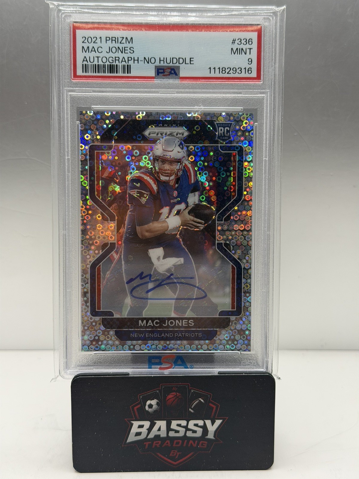 2021 Panini Prizm Mac Jones #336 Silver Prizm Autographs RC Auto PSA 9