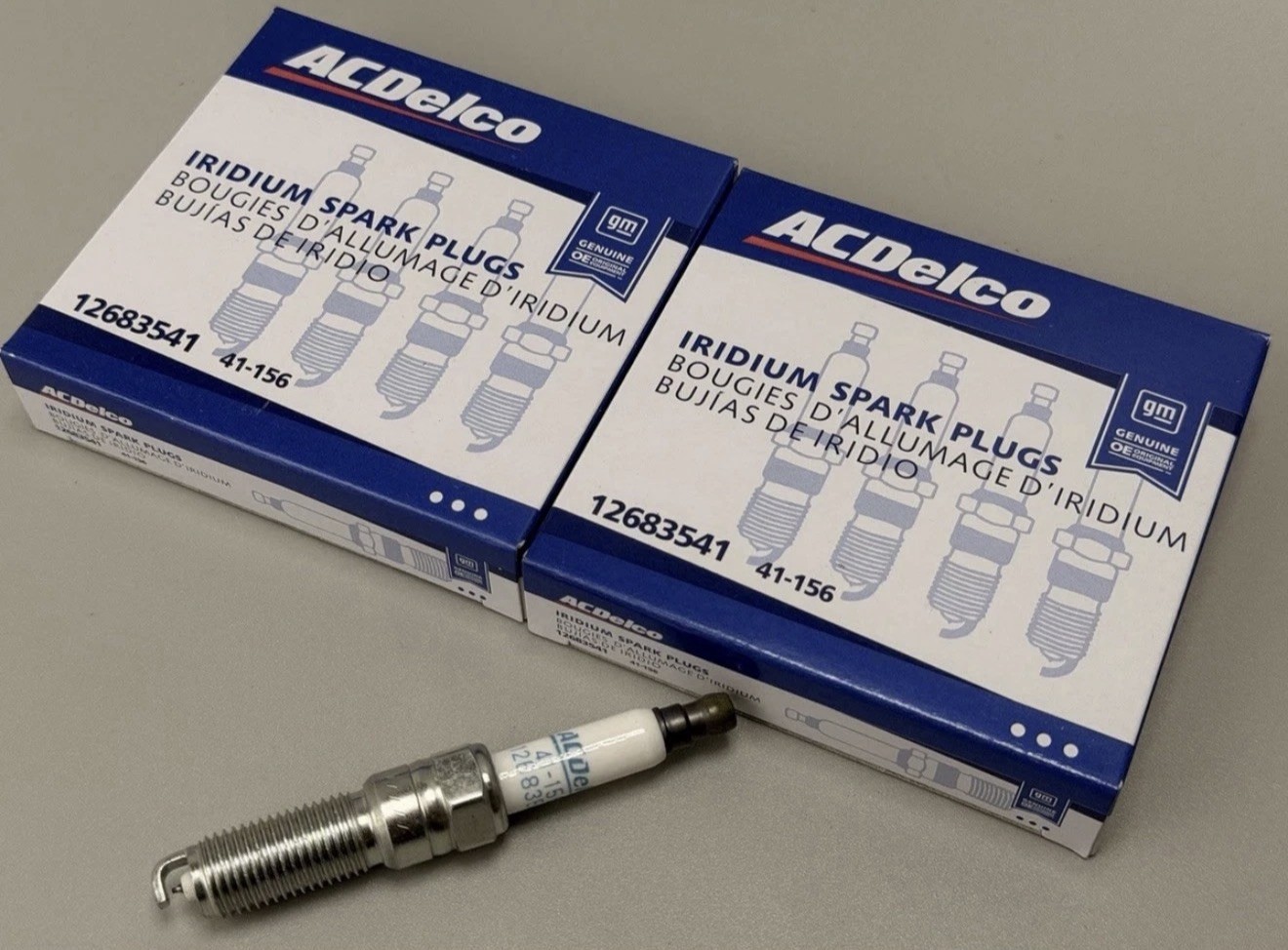 Set Of 8 Genuine GM ACDelco Iridium Spark Plugs 41-156 12683541 New Set Of 8 Genuine GM ACDelco Iridium Spark Plugs 41-156 12683541 New