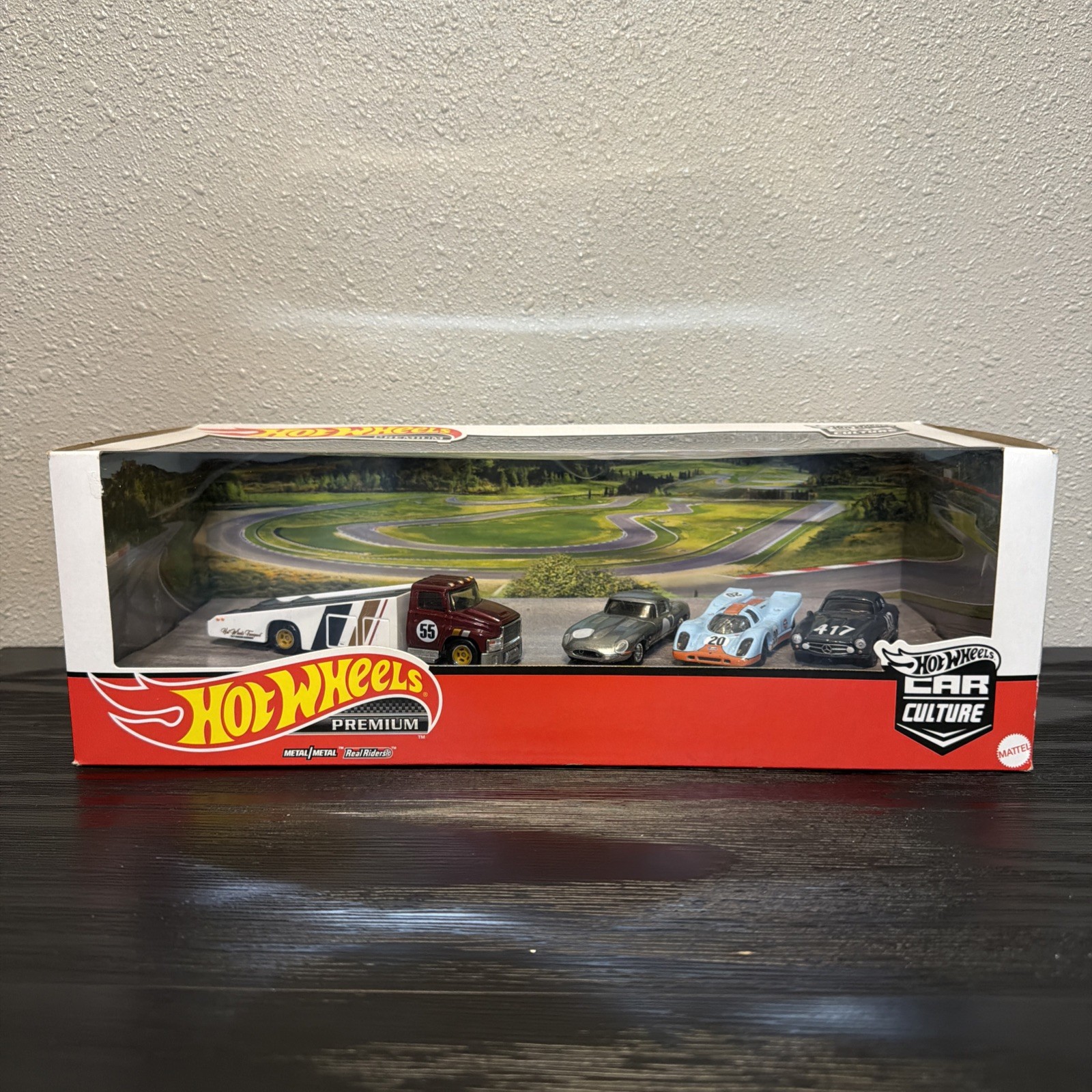 Hot Wheels Car Culture Premium 1:64 Diecast 4-Pack Jaguar E-Type Porsche 917KH