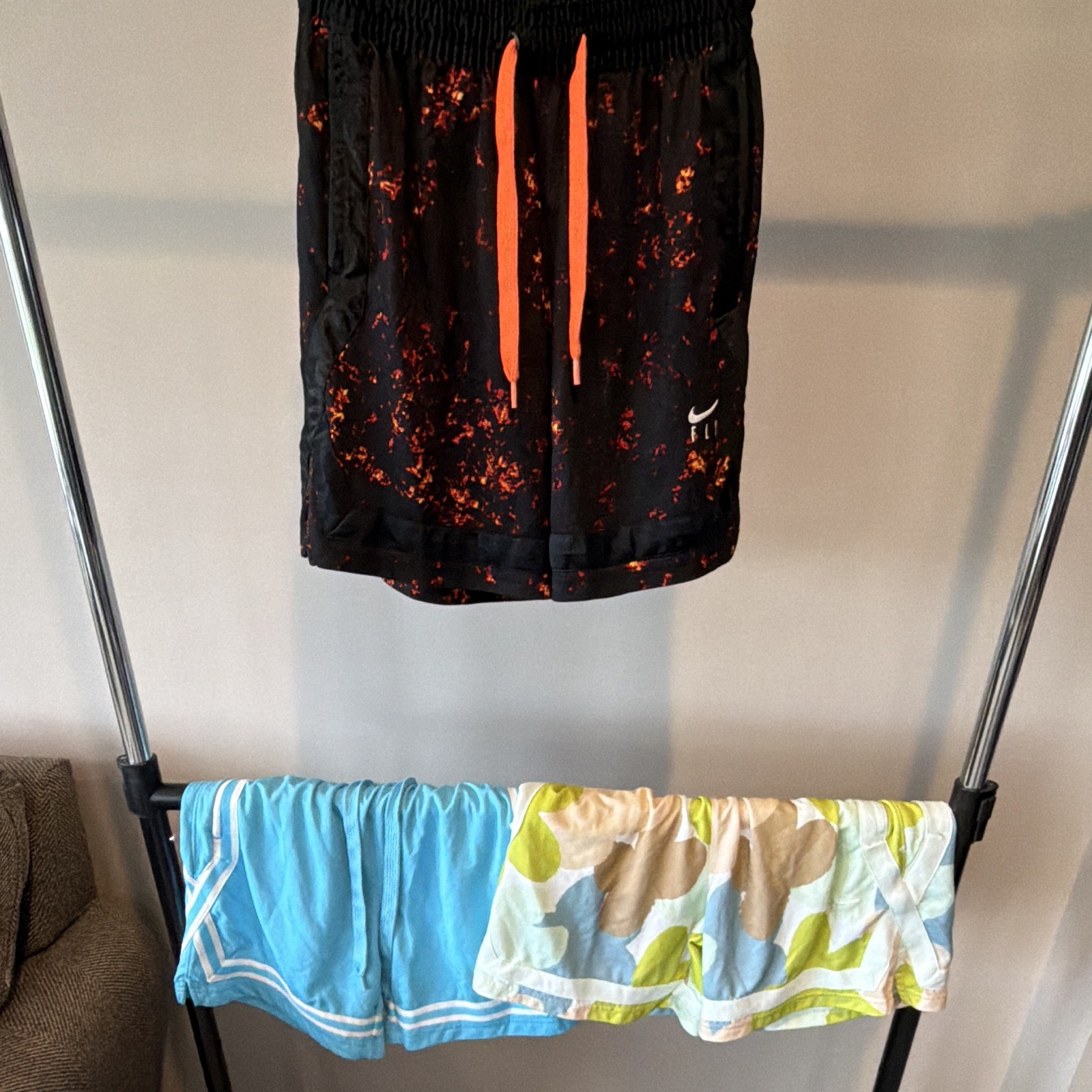 Nike Dri-FIT Girls S Black/Orange Speckled Mesh Shorts Breathable 3 pair Nike Dri-FIT Girls S Black/Orange Speckled Mesh Shorts Breathable 3 pair