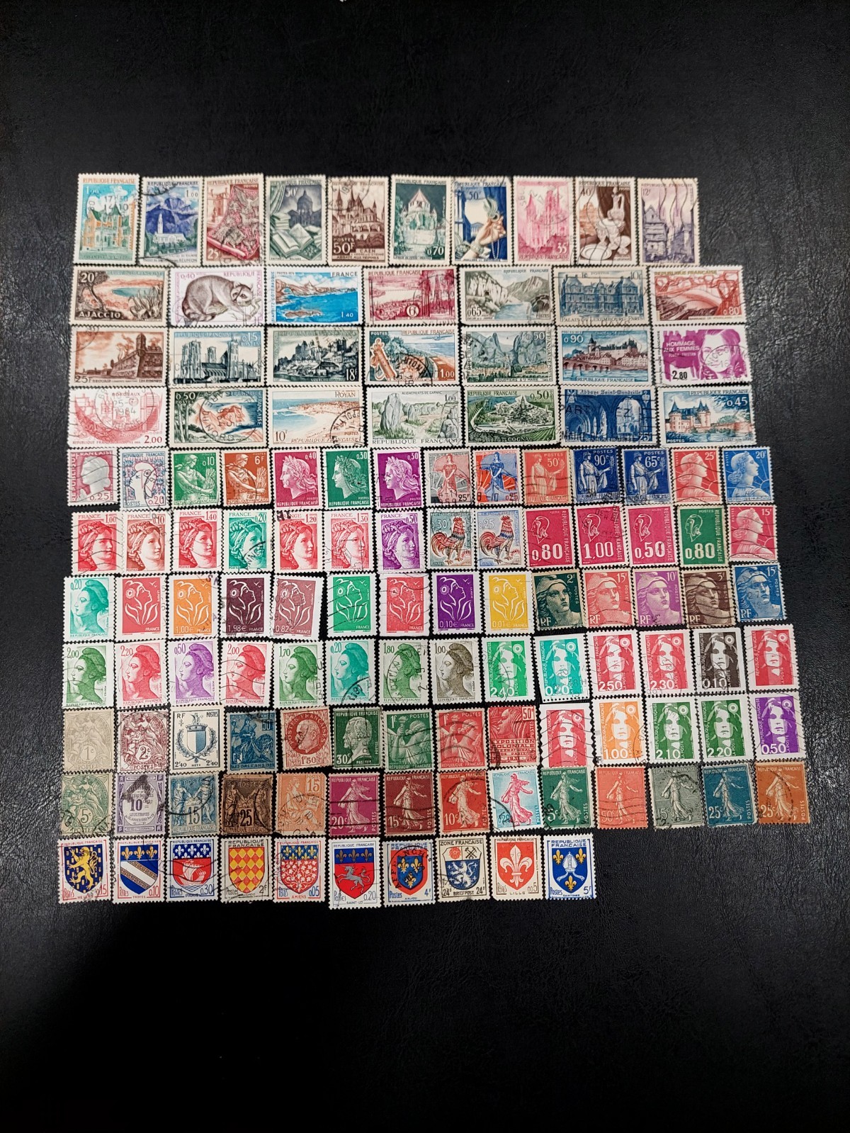 France lot of 125 used postage stamps off paper, all different France lot of 125 used postage stamps off paper, all different