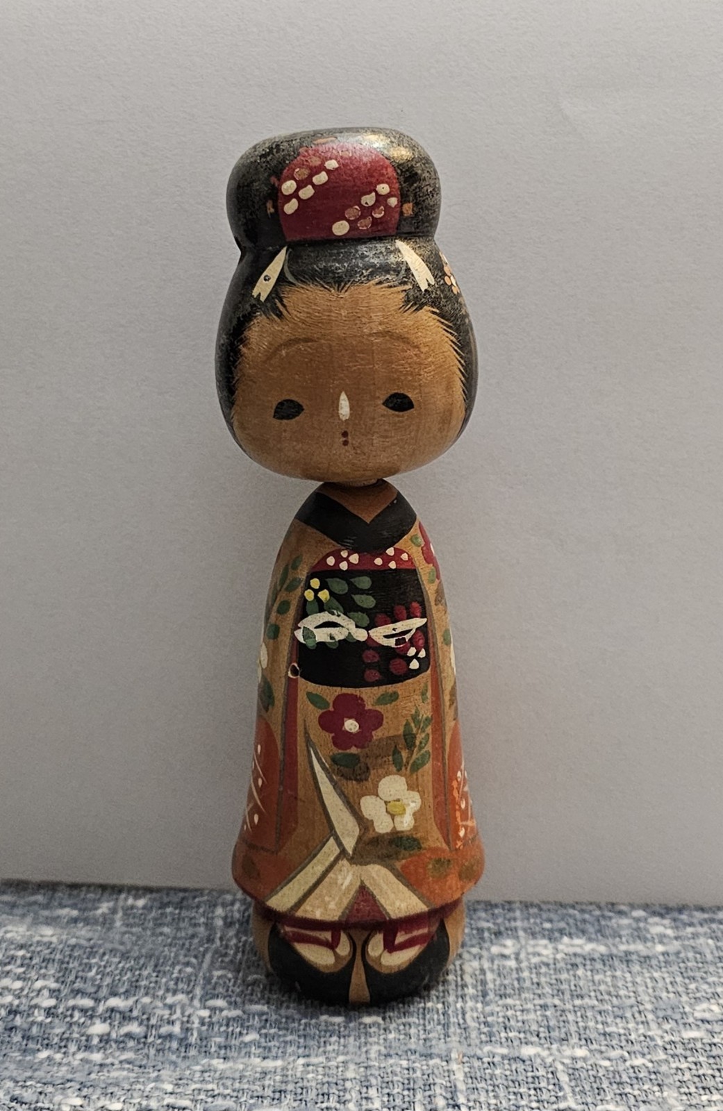 Vintage Japanese Kokeshi Doll Wood Handpainted Vintage Japanese Kokeshi Doll Wood Handpainted