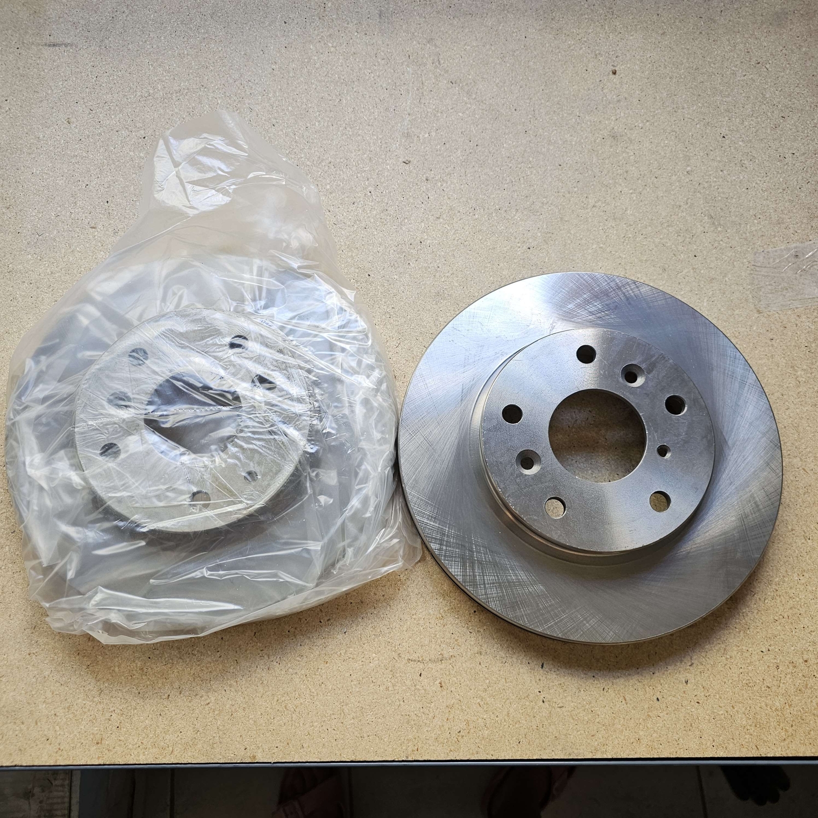 Pair (2) Brake Rotors Wearever YH141610 Pair (2) Brake Rotors Wearever YH141610